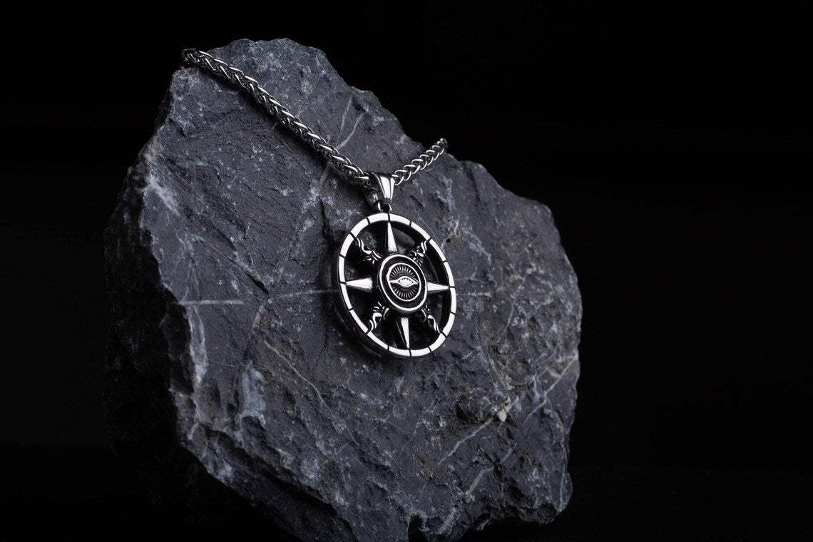 Ishtar star necklace