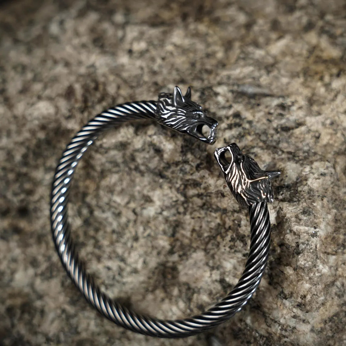 Wolf head bracelet