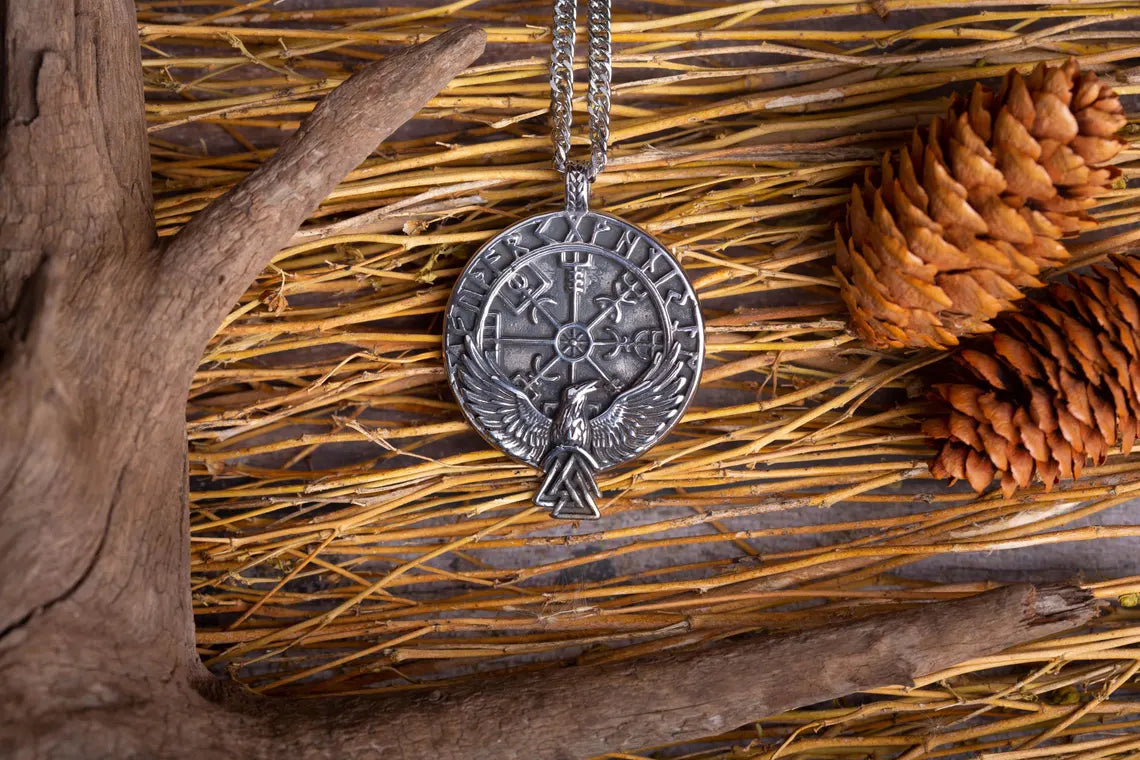 Viking Vegvisir pendant
