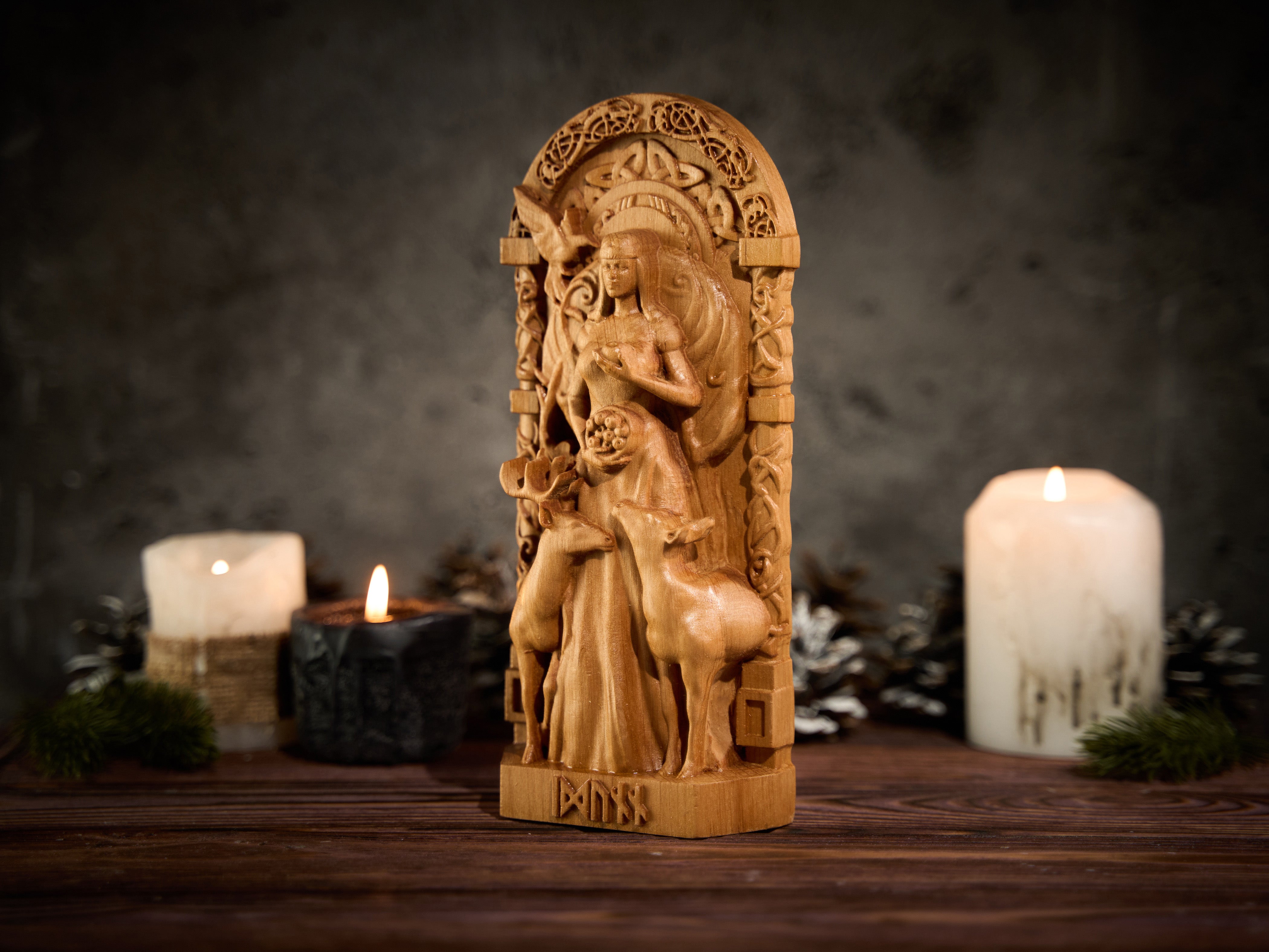 Oak Idunn Norse Statue