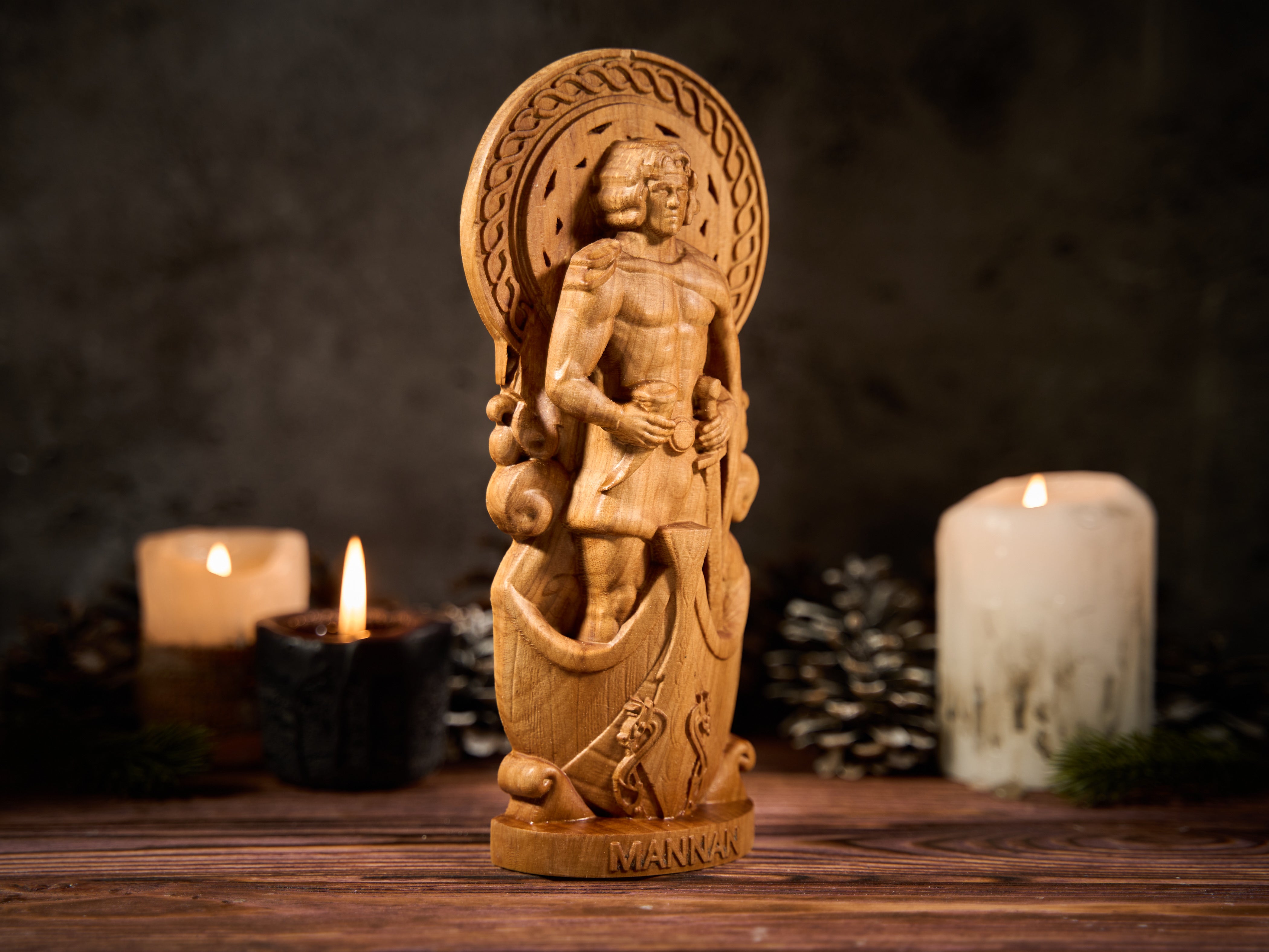 Oak Mannan Celtic statue