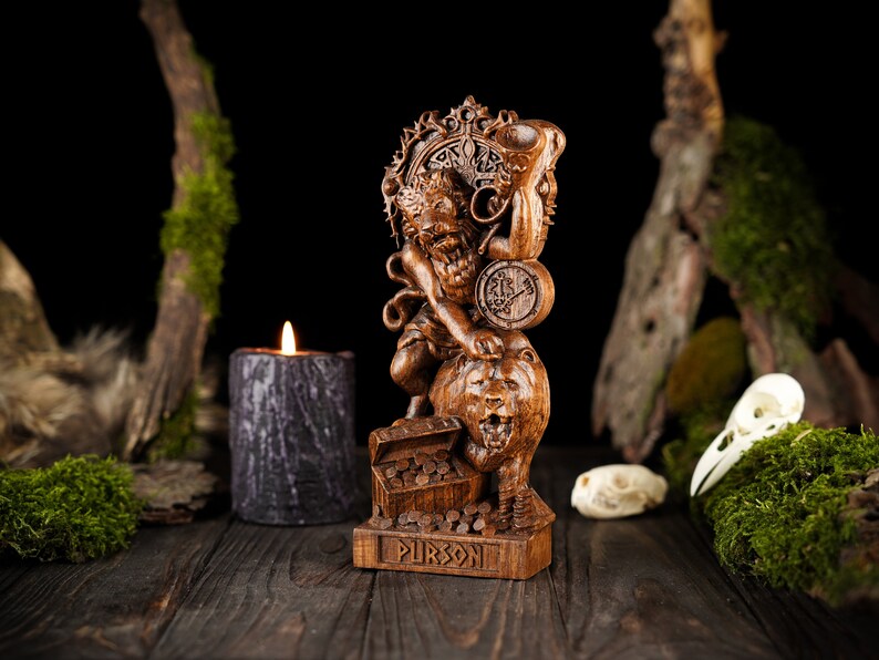 Purson Goetia Statue