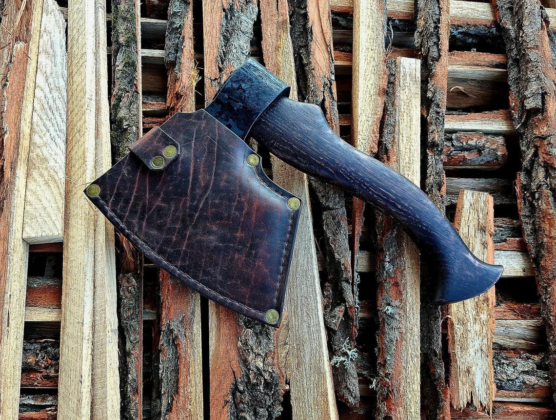 Bearded fist axe with case