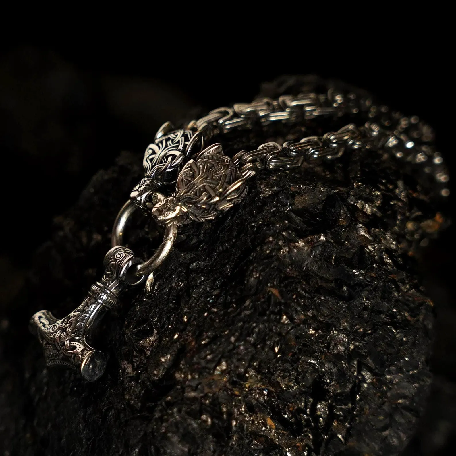 Mjolnir Necklace with Fenrir Chain • 5-7 days delivery within USA