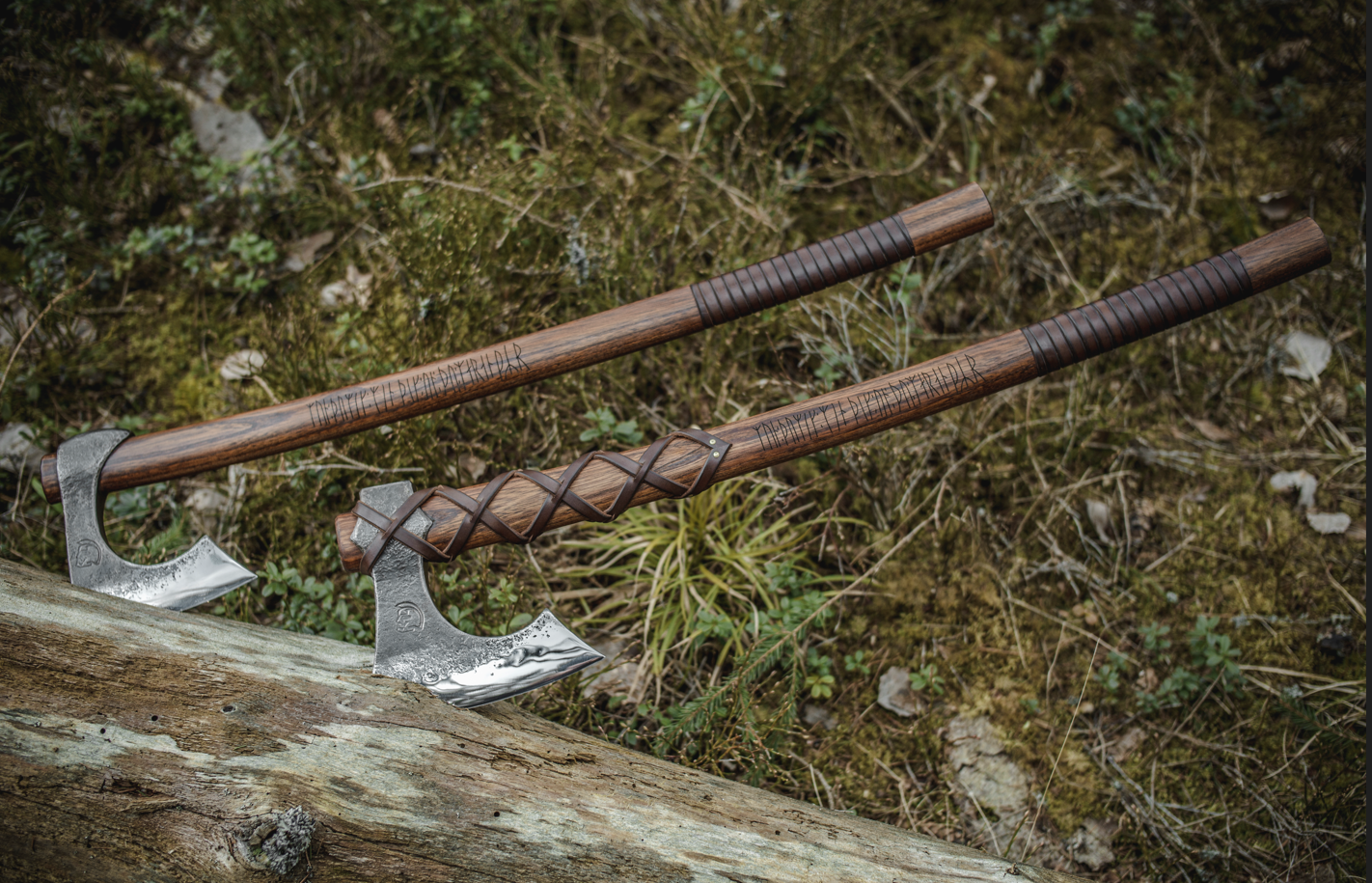 Large Ragnar Axe