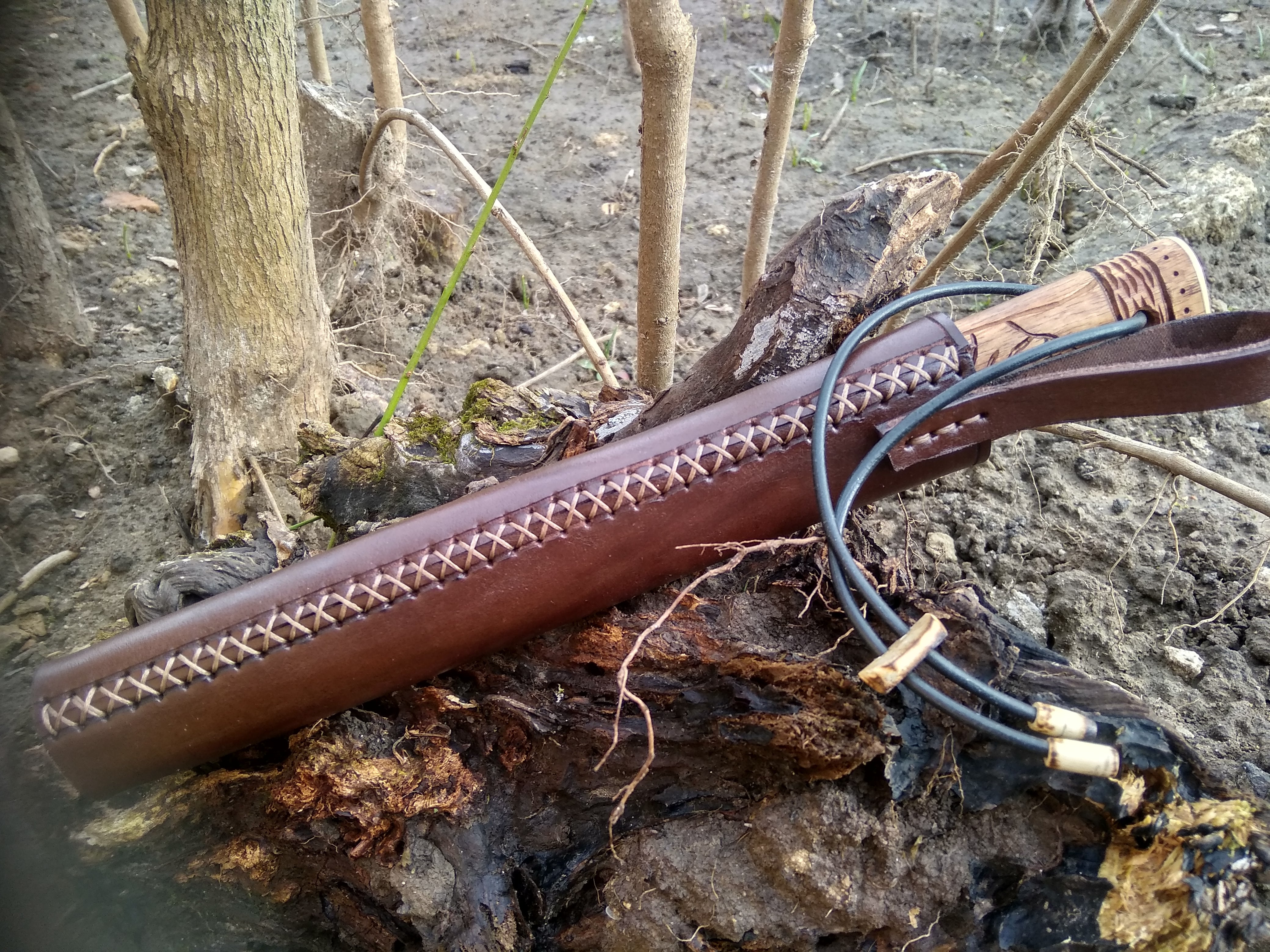Forged knife with etching - Valhallaworld