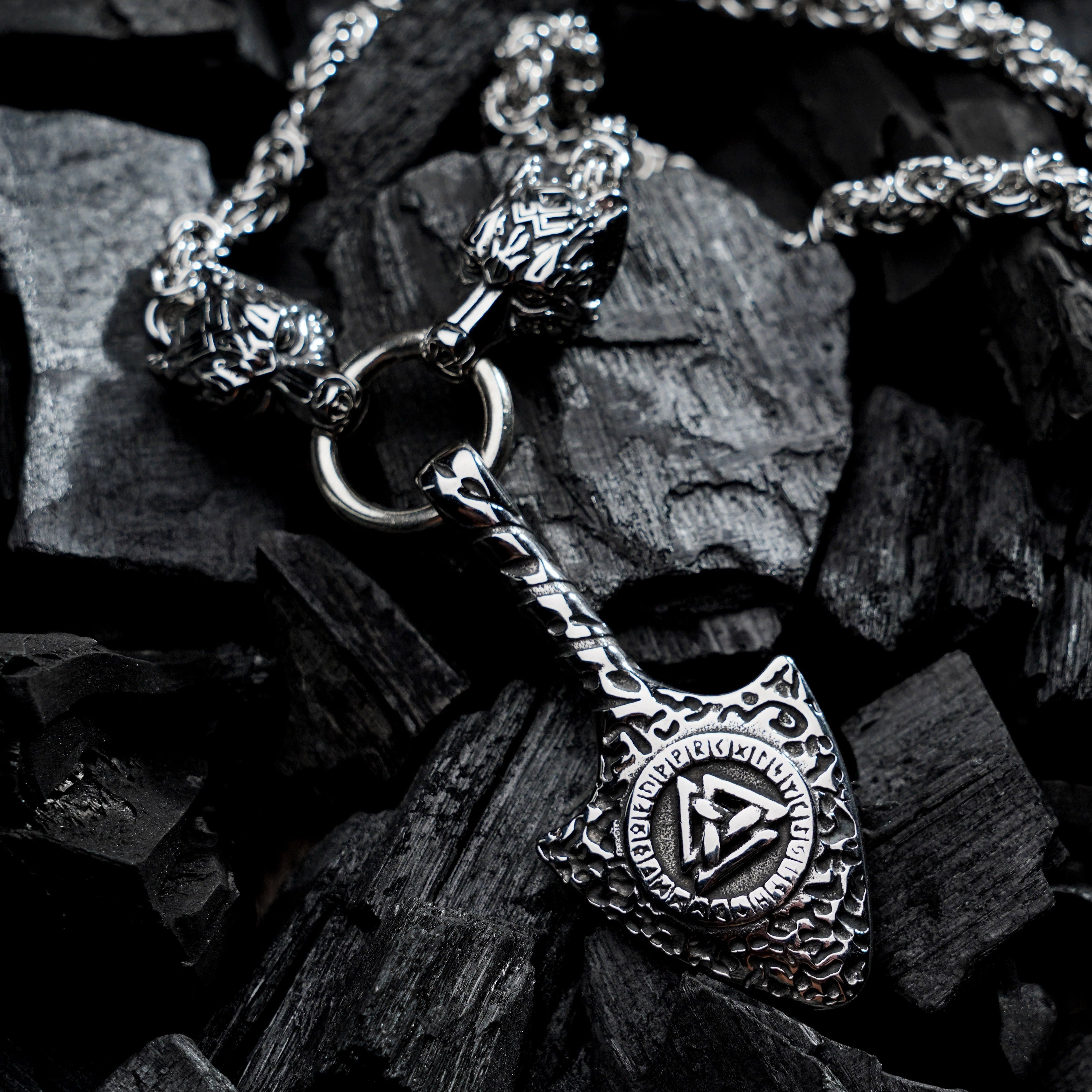 Large Spear necklace • 5-7 days delivery guarantee