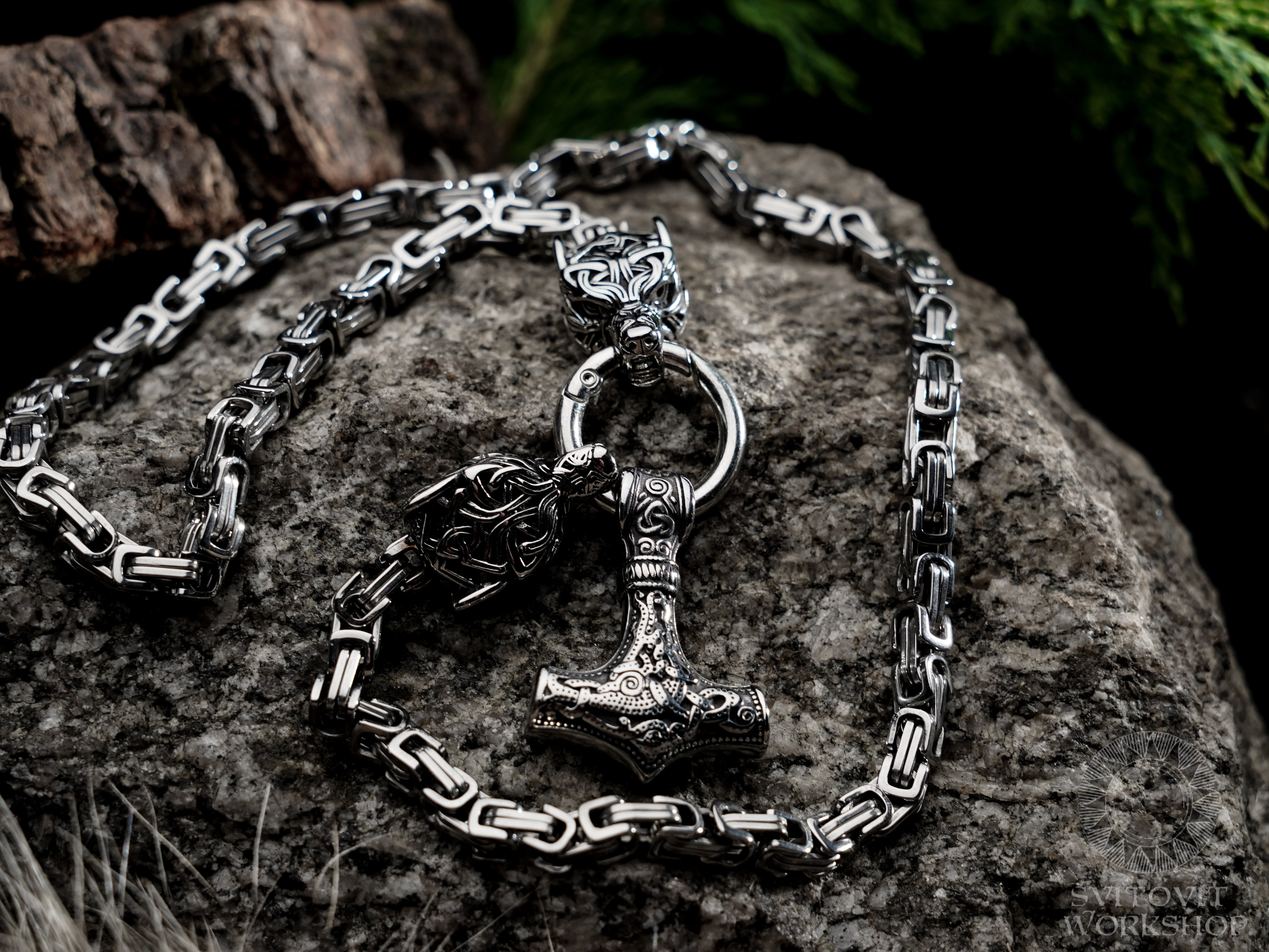 Large Mjolnir necklace • 5-7 days delivery guarantee