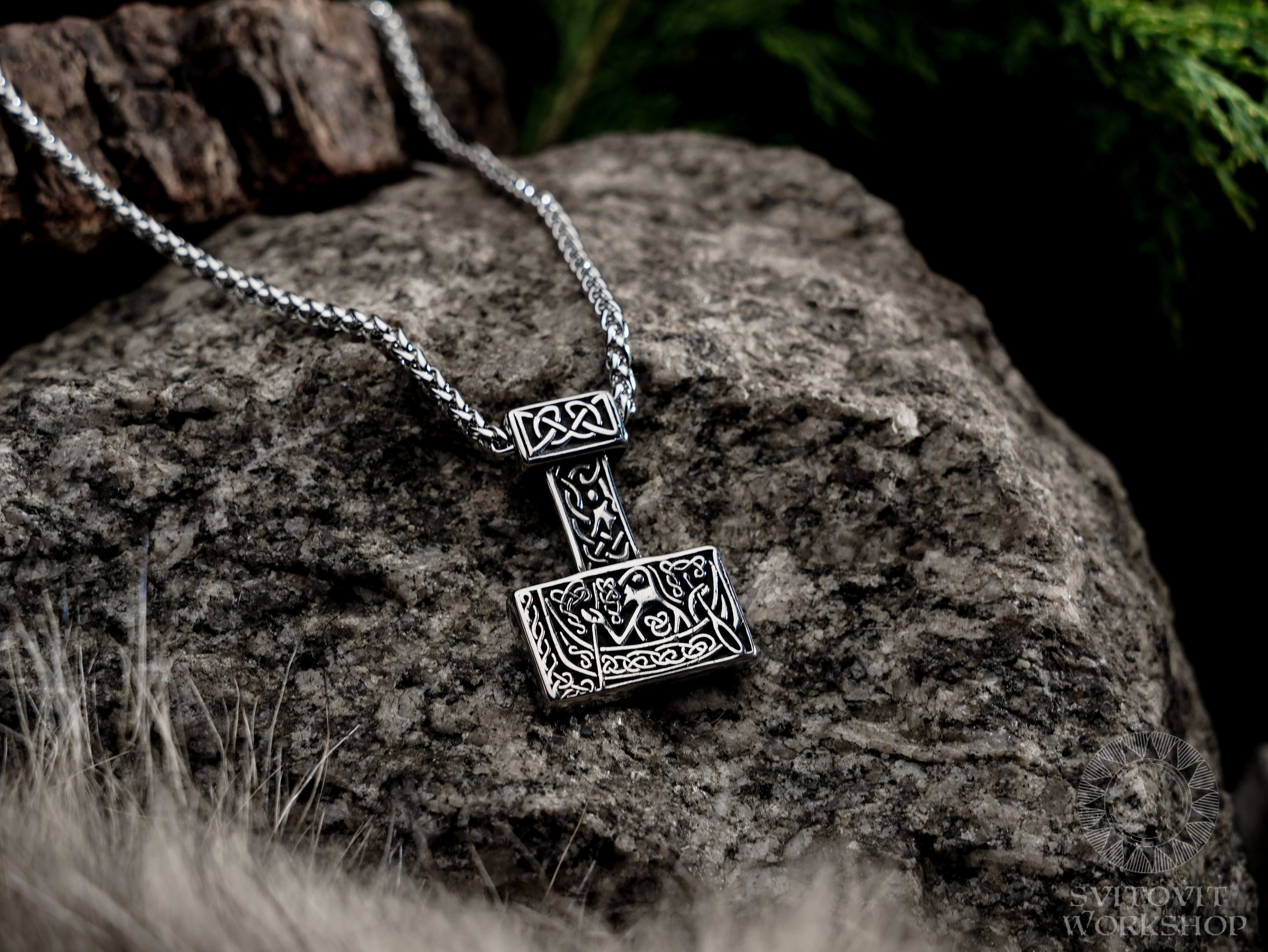 Large Mjolnir necklace • 5-7 days delivery guarantee