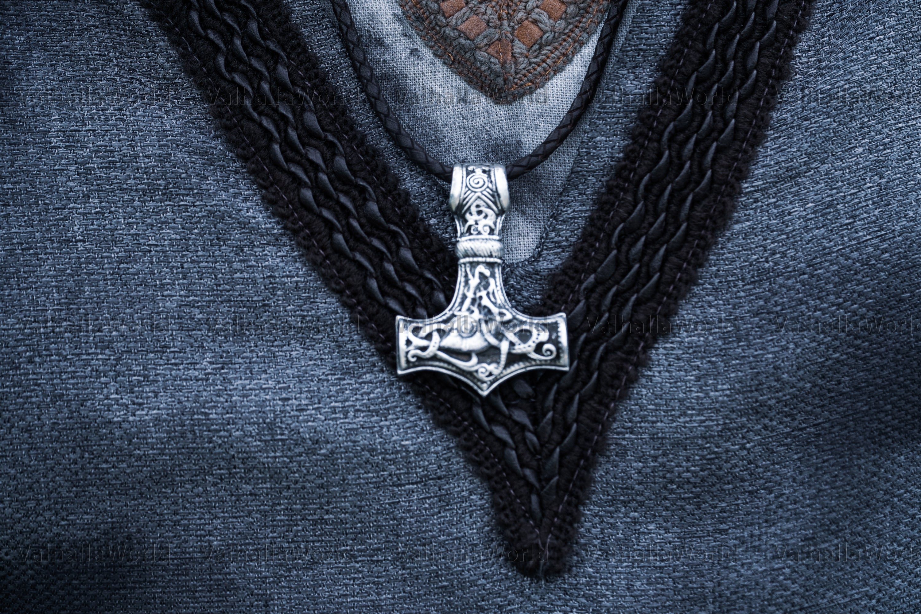 Mammen Mjolnir Pendant - Valhallaworld