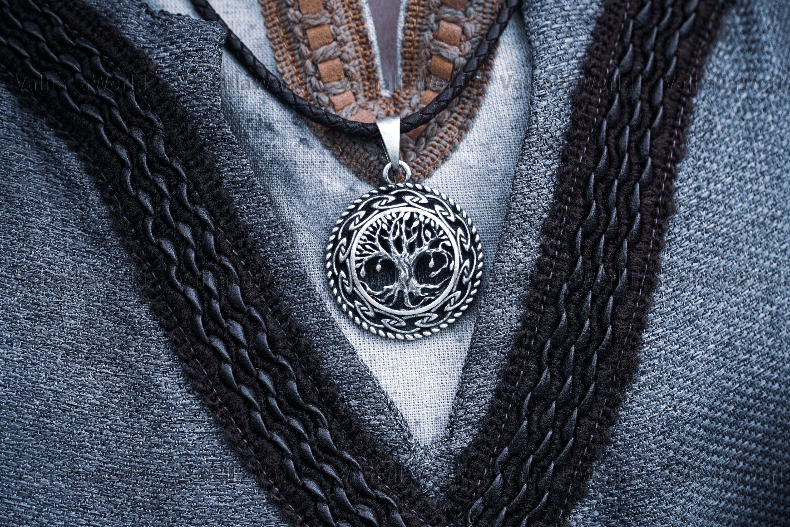 Yggdrasil Pendant - Valhallaworld