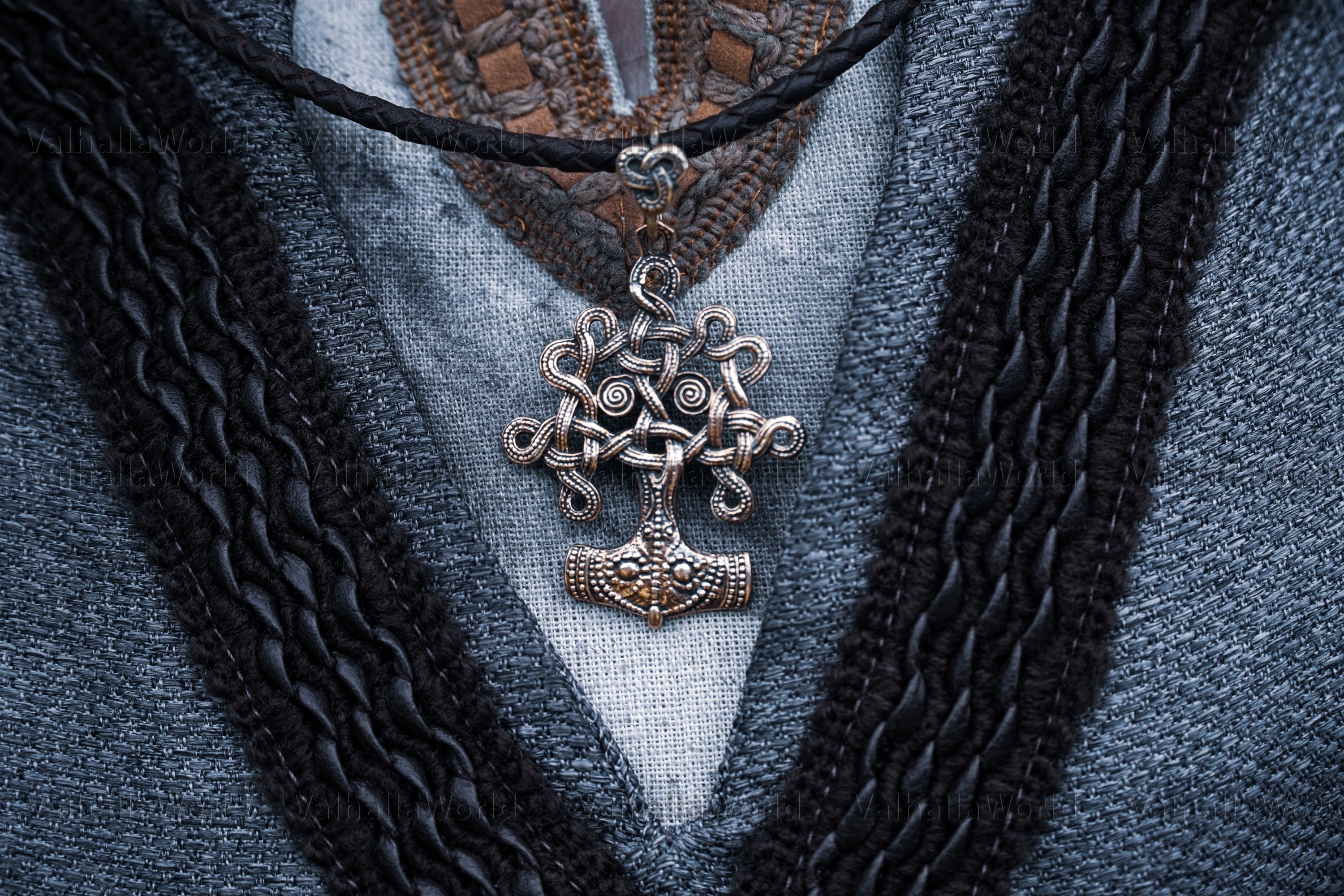 Mjolnir Pendant - Valhallaworld