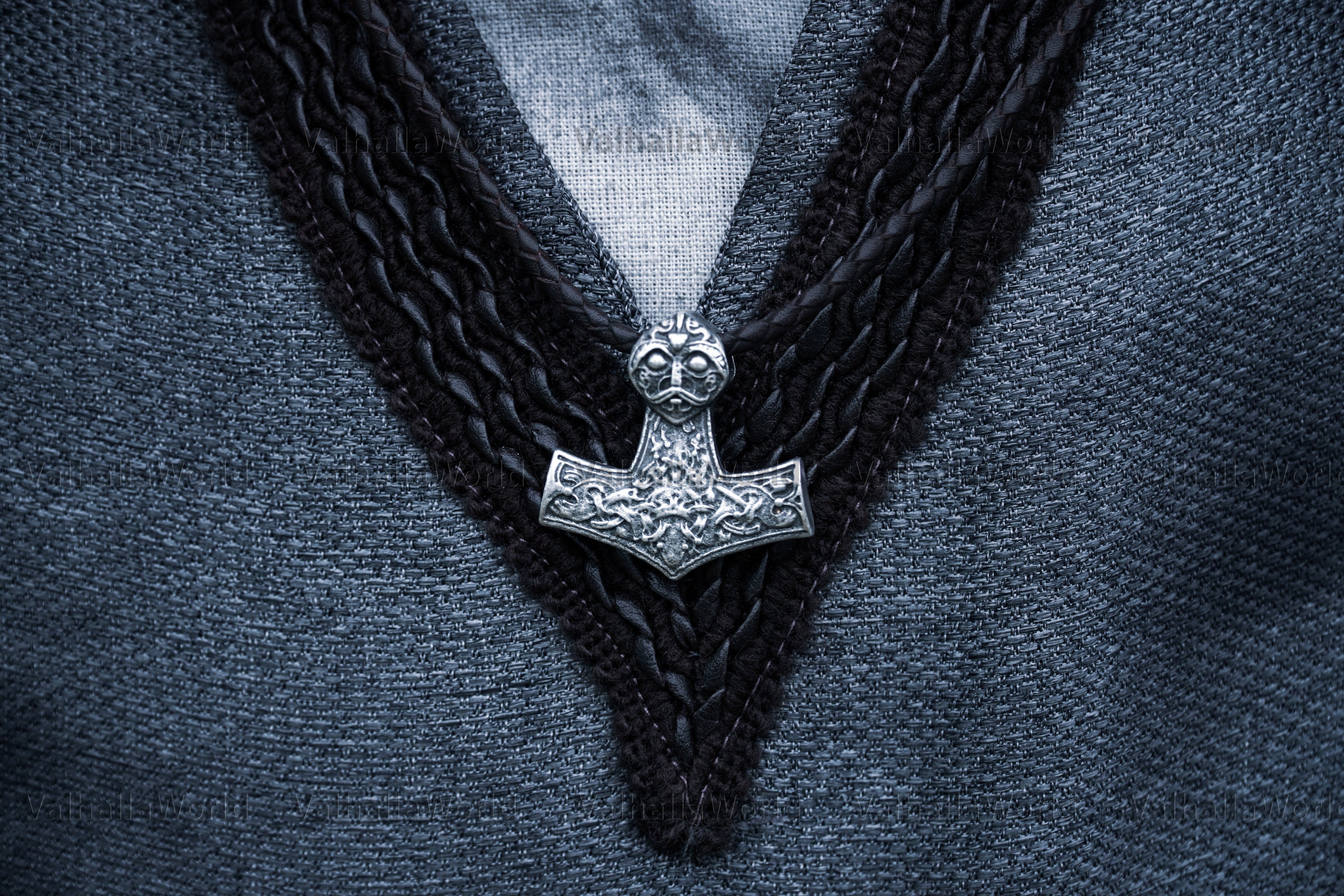 Mjolnir Pendant - Valhallaworld