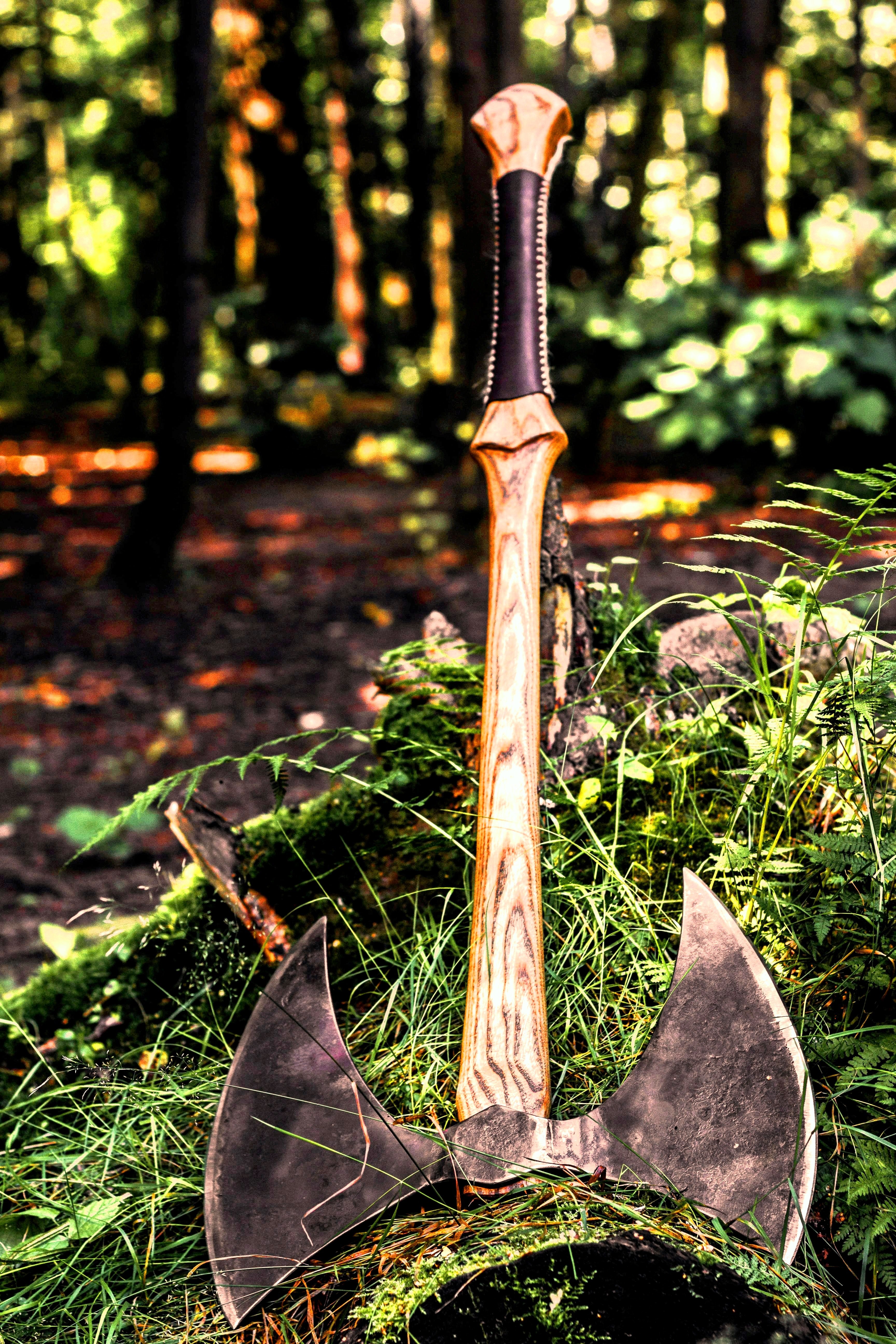 Double sided berserker axe