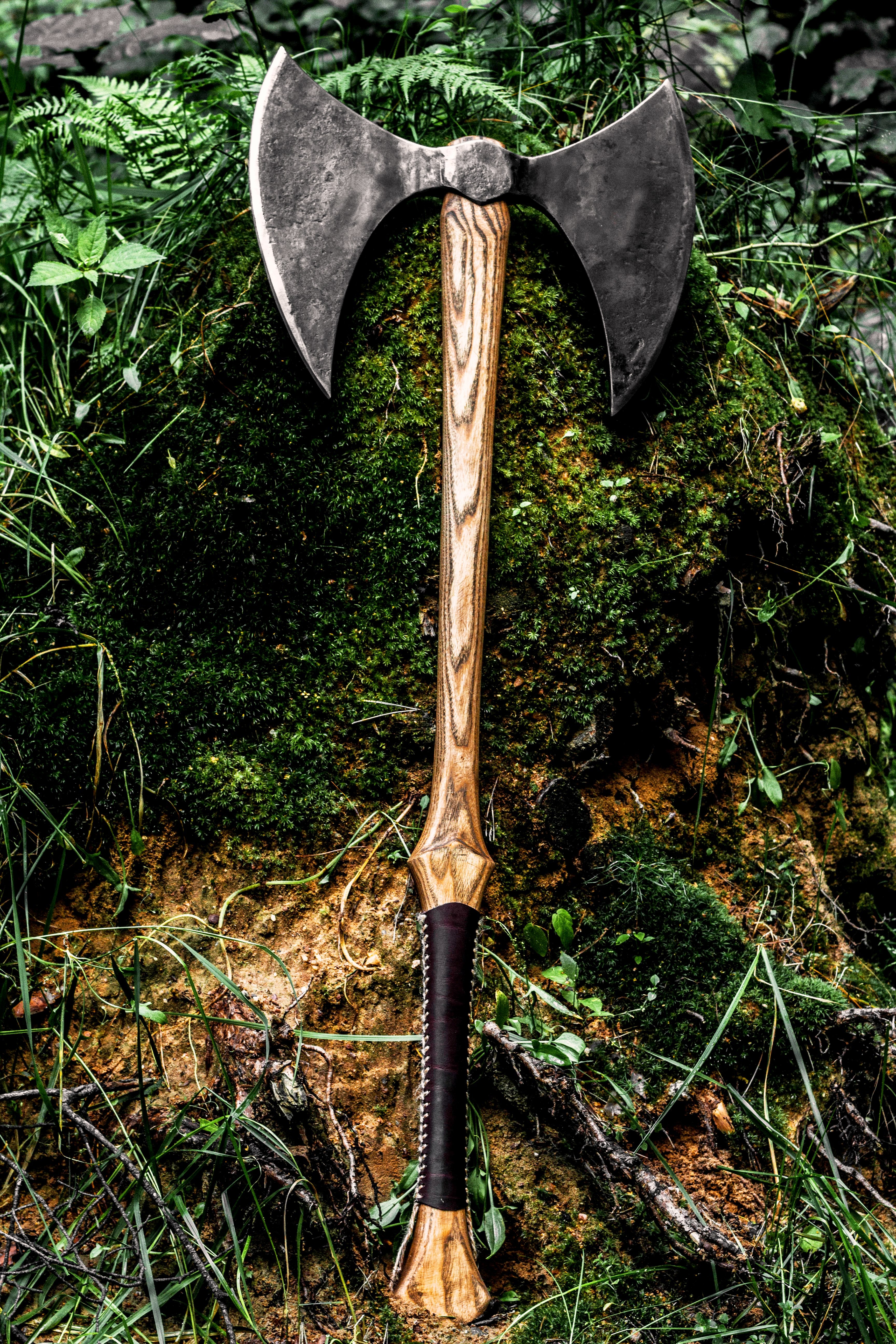 two handed berserker axe