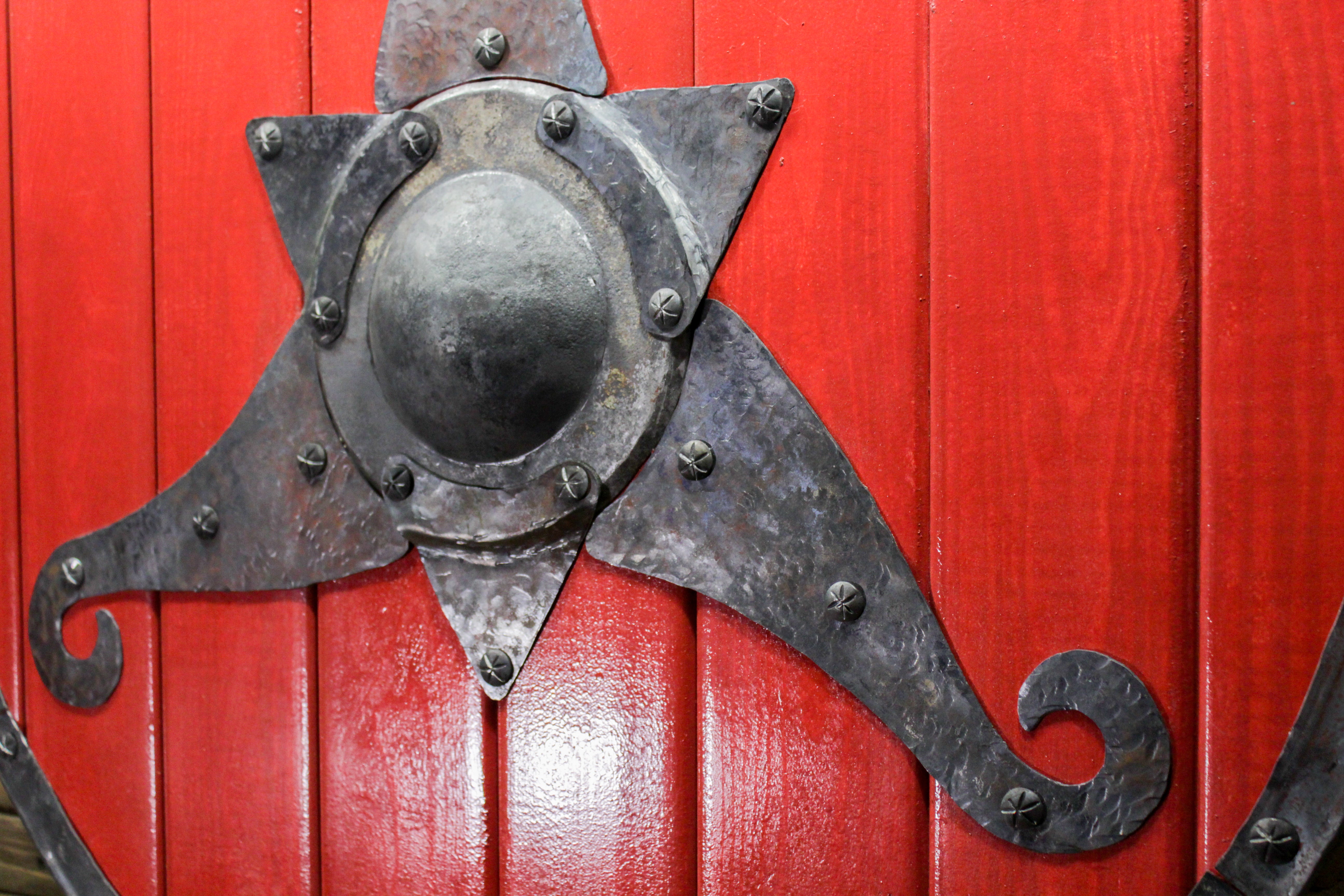 Triskele viking shield