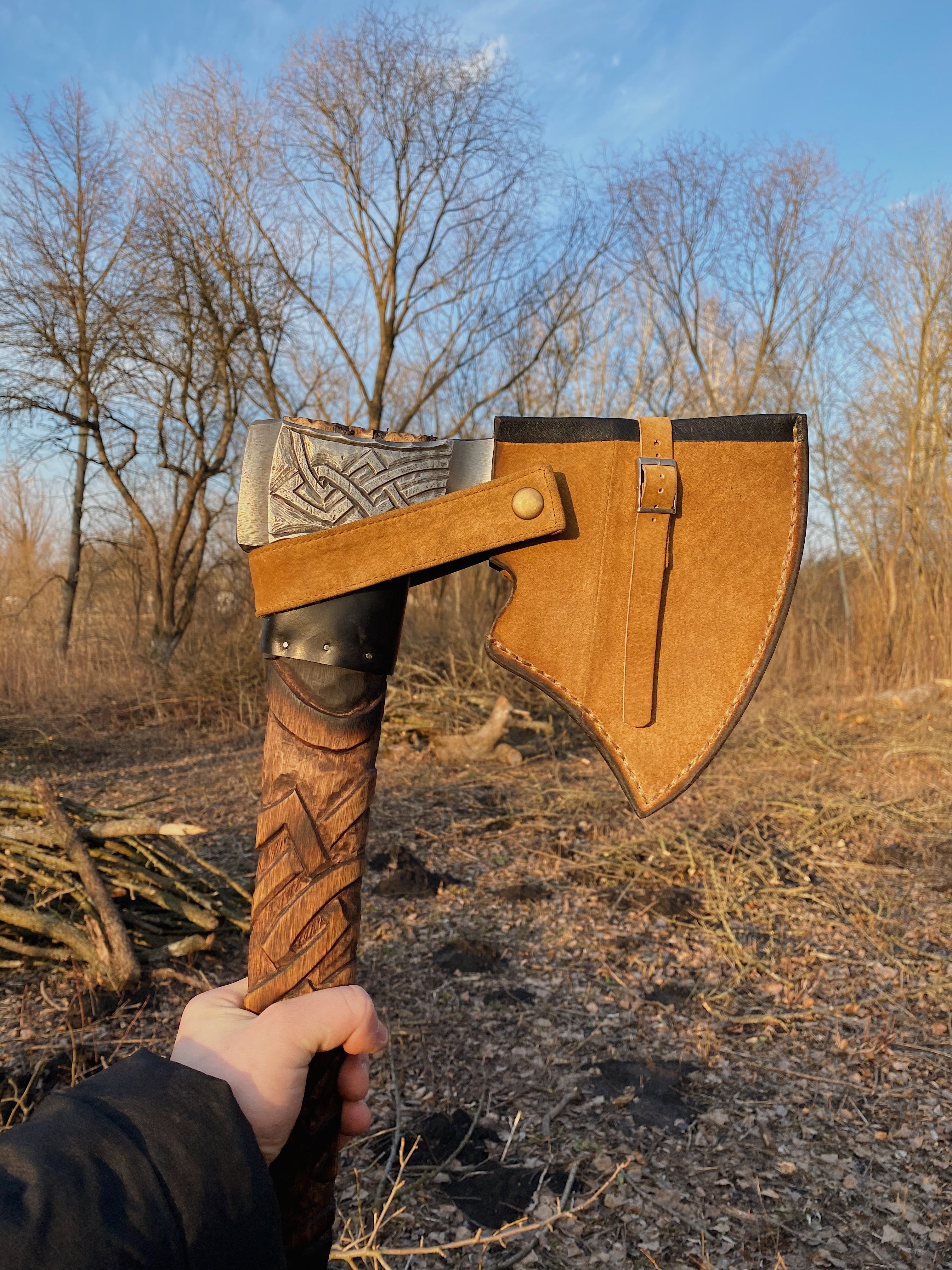 Sheath for a viking axe