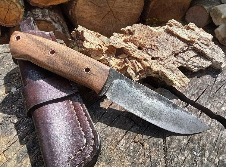 Forged engraved knife - Valhallaworld