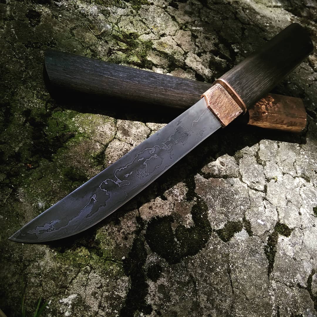 Long Damascus Knife - Valhallaworld