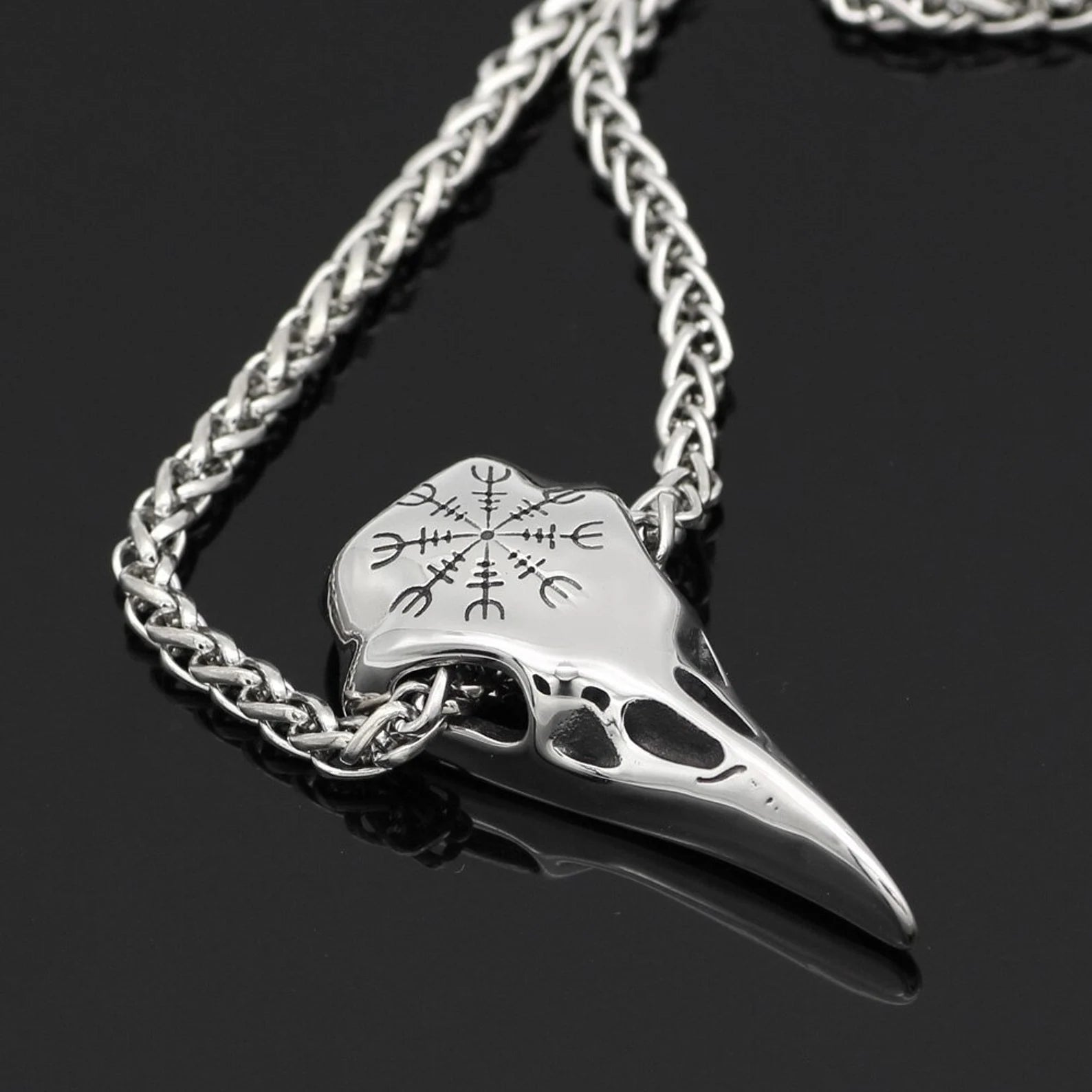 Raven Skull Necklace • 5-7 days delivery within USA