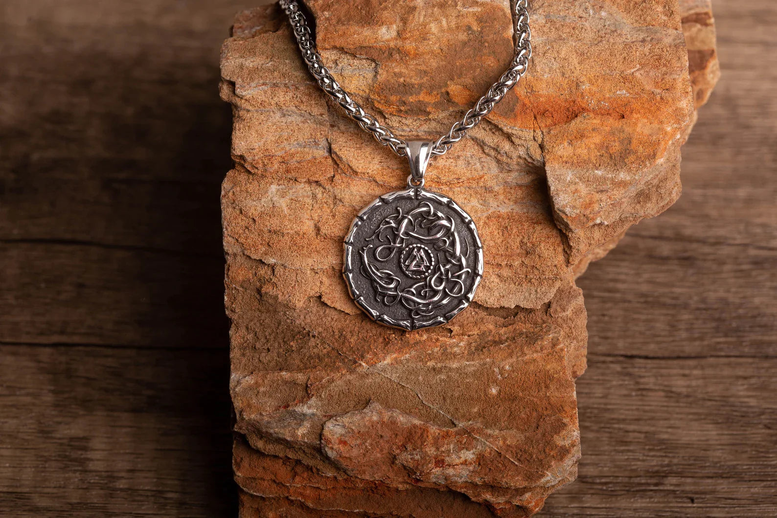 Valknut Jormungand necklace • 5-7 days delivery guarantee