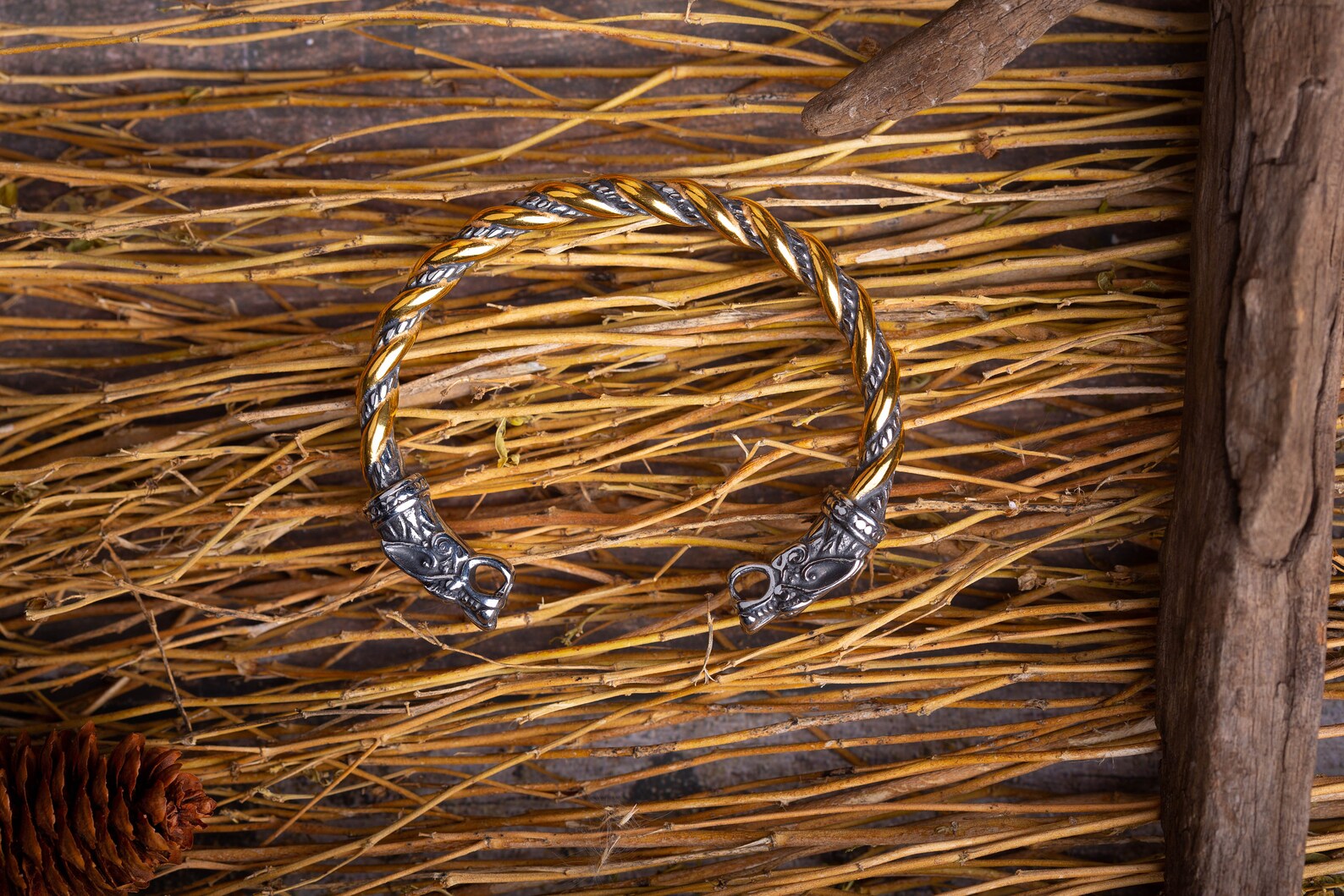 Wolf bracelet for men