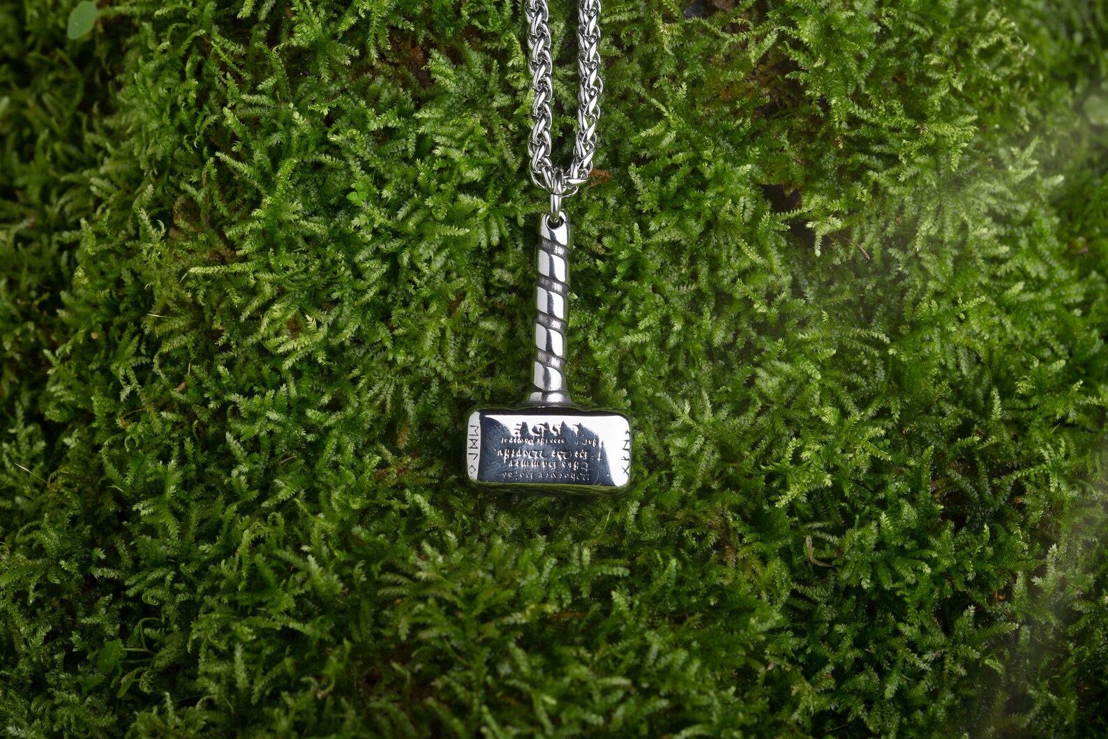 Viking Hammer necklace • 5-7 days delivery guarantee