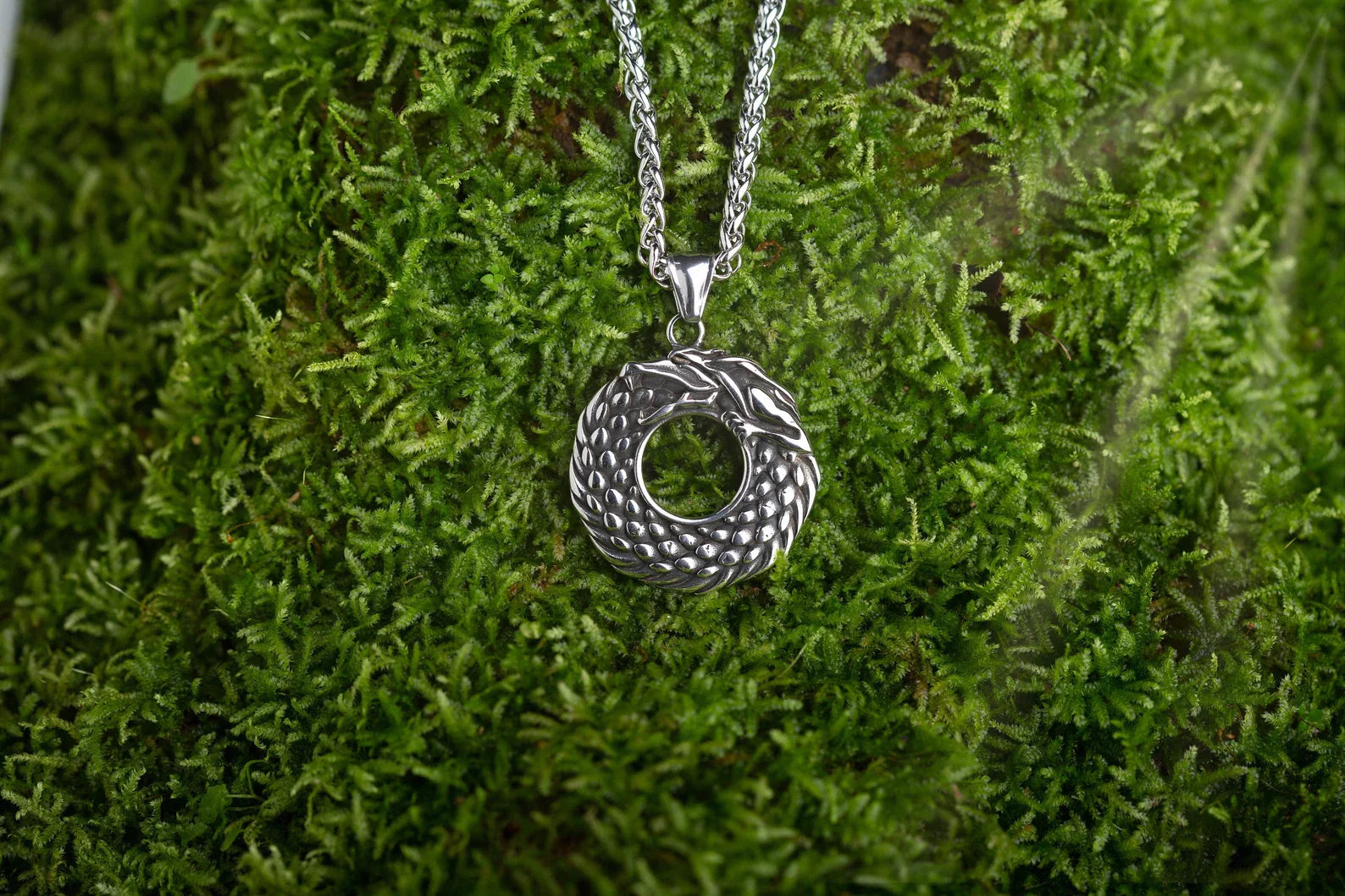 Ouroboros necklace • 5-7 days delivery guarantee