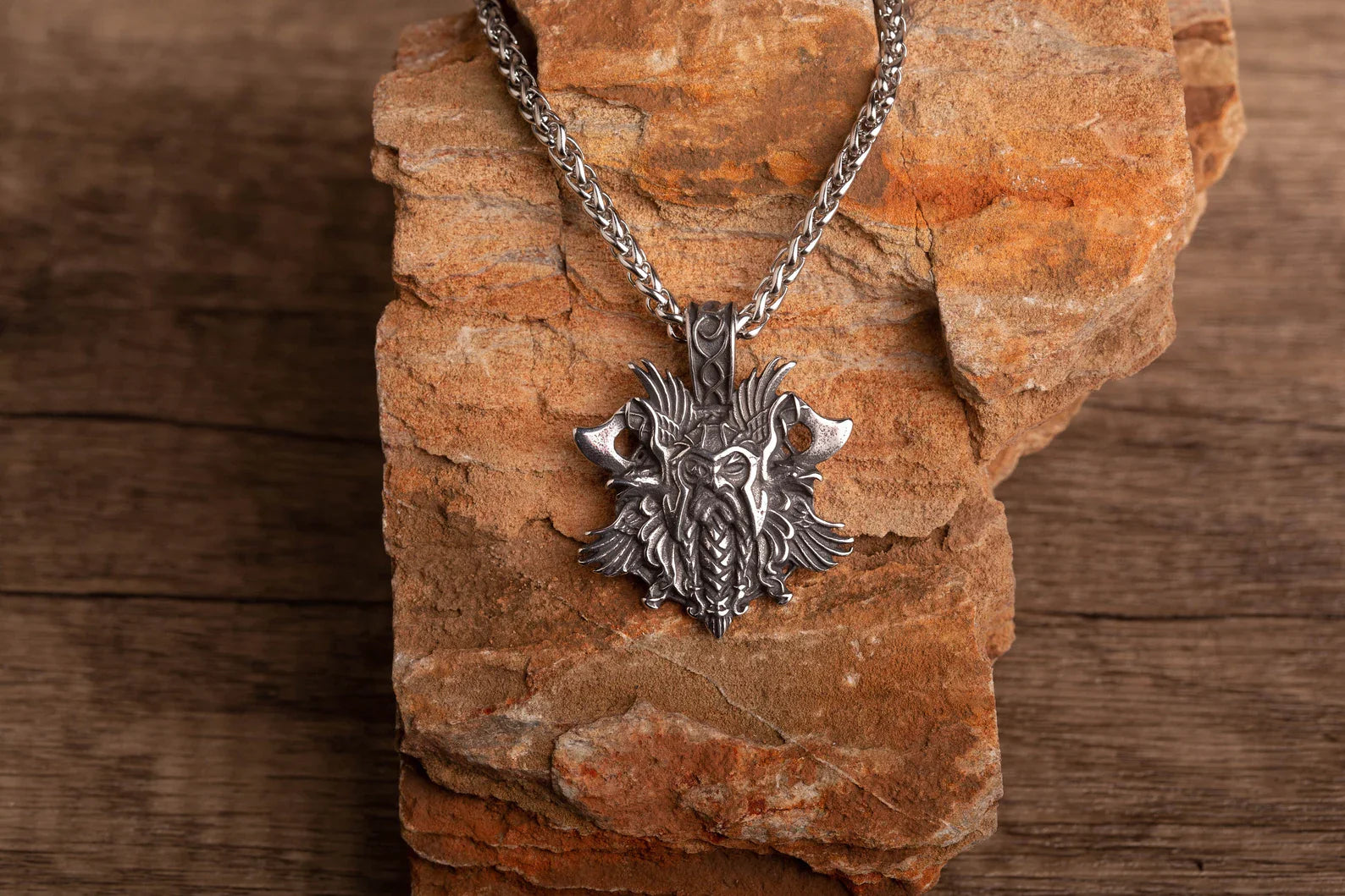 Norse Warrior necklace • 5-7 days delivery guarantee