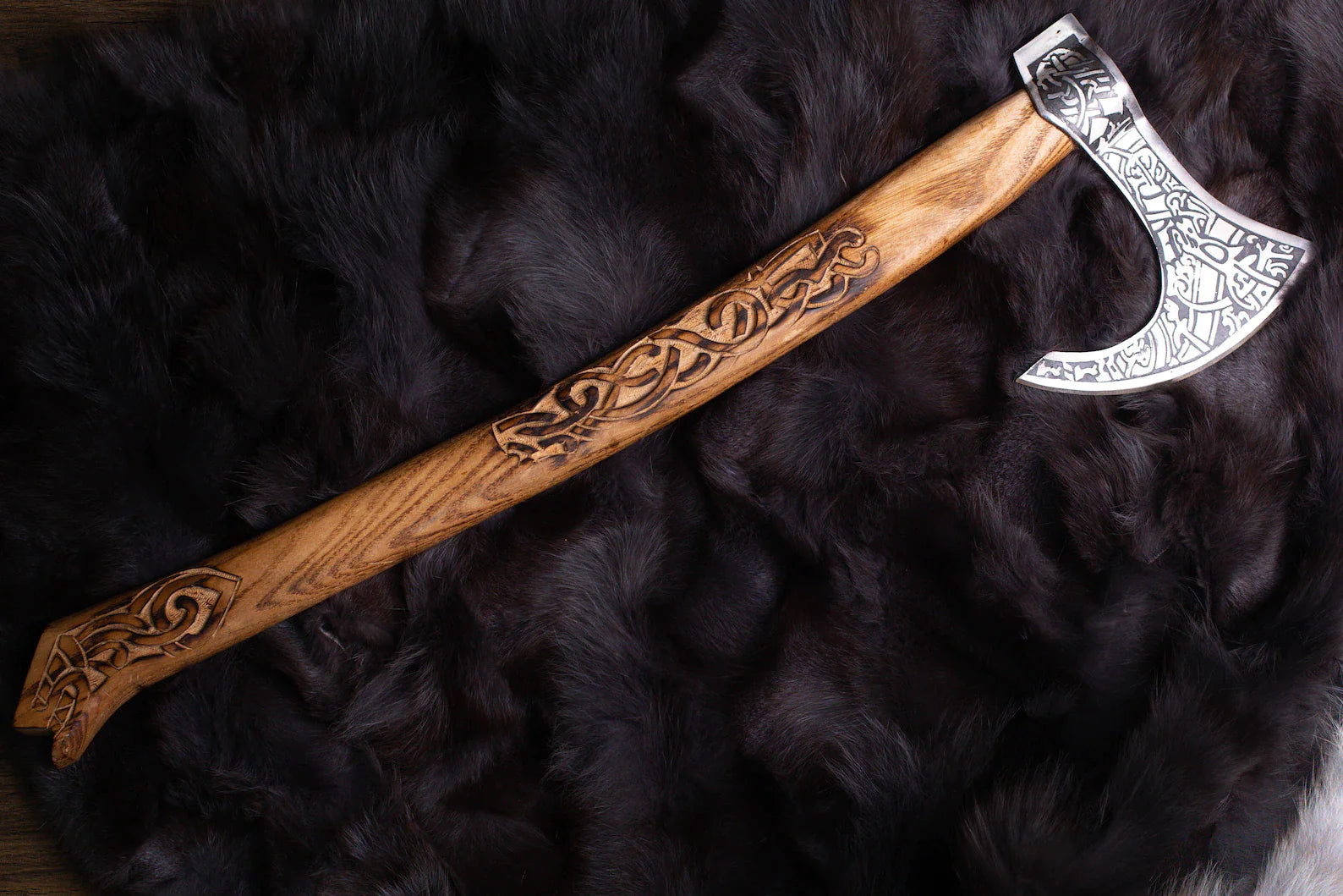 Engraved Norse axe• 5-7 days delivery guarantee
