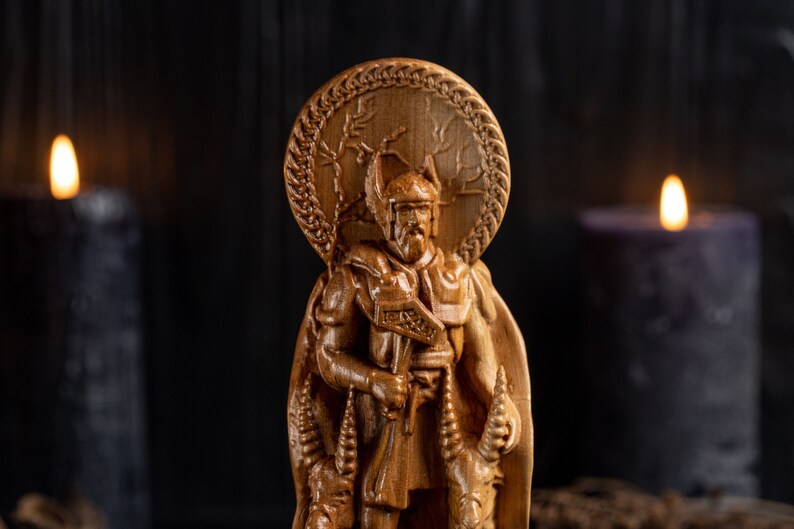Thor norse god statue