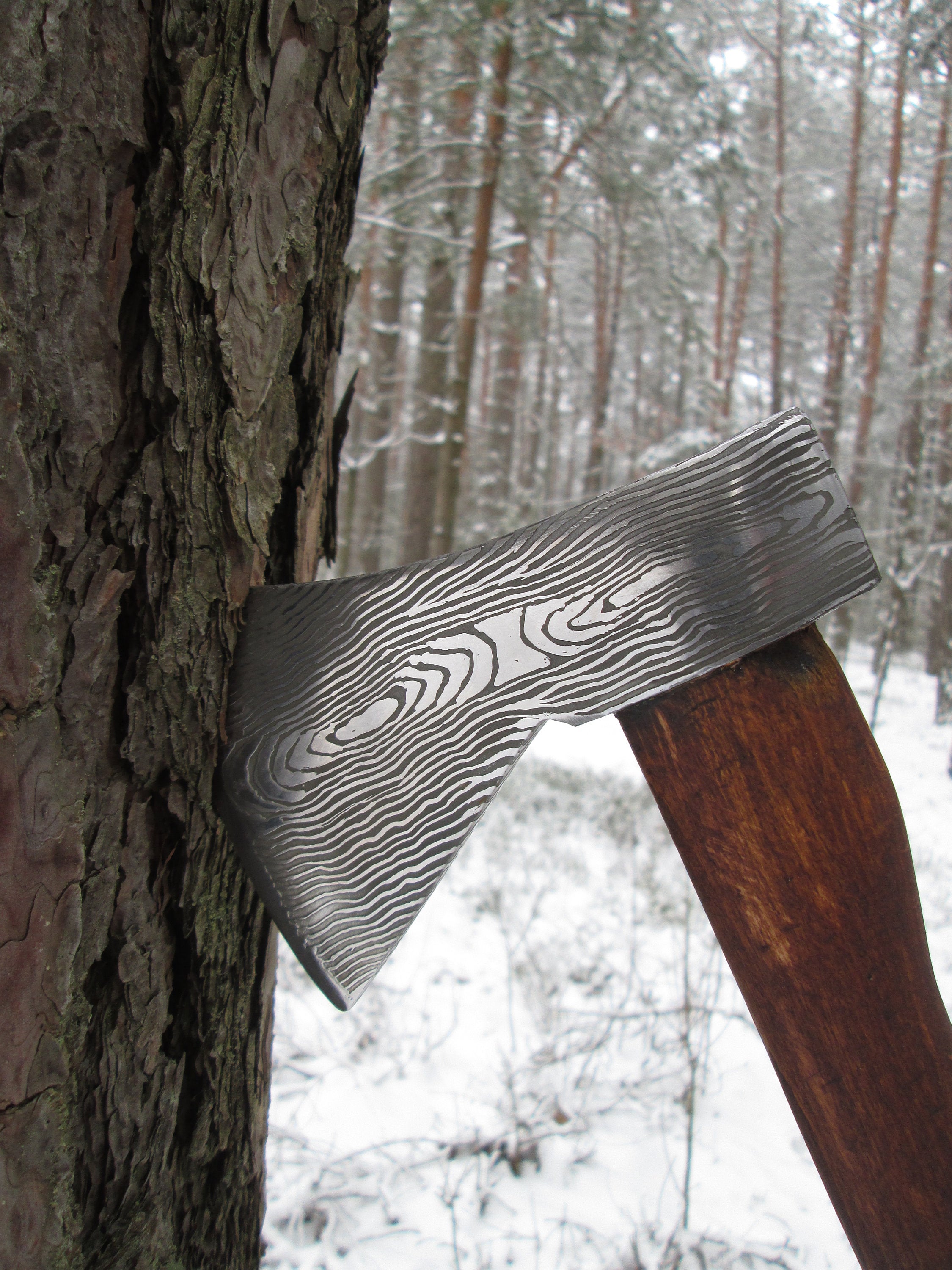 Damascus axe