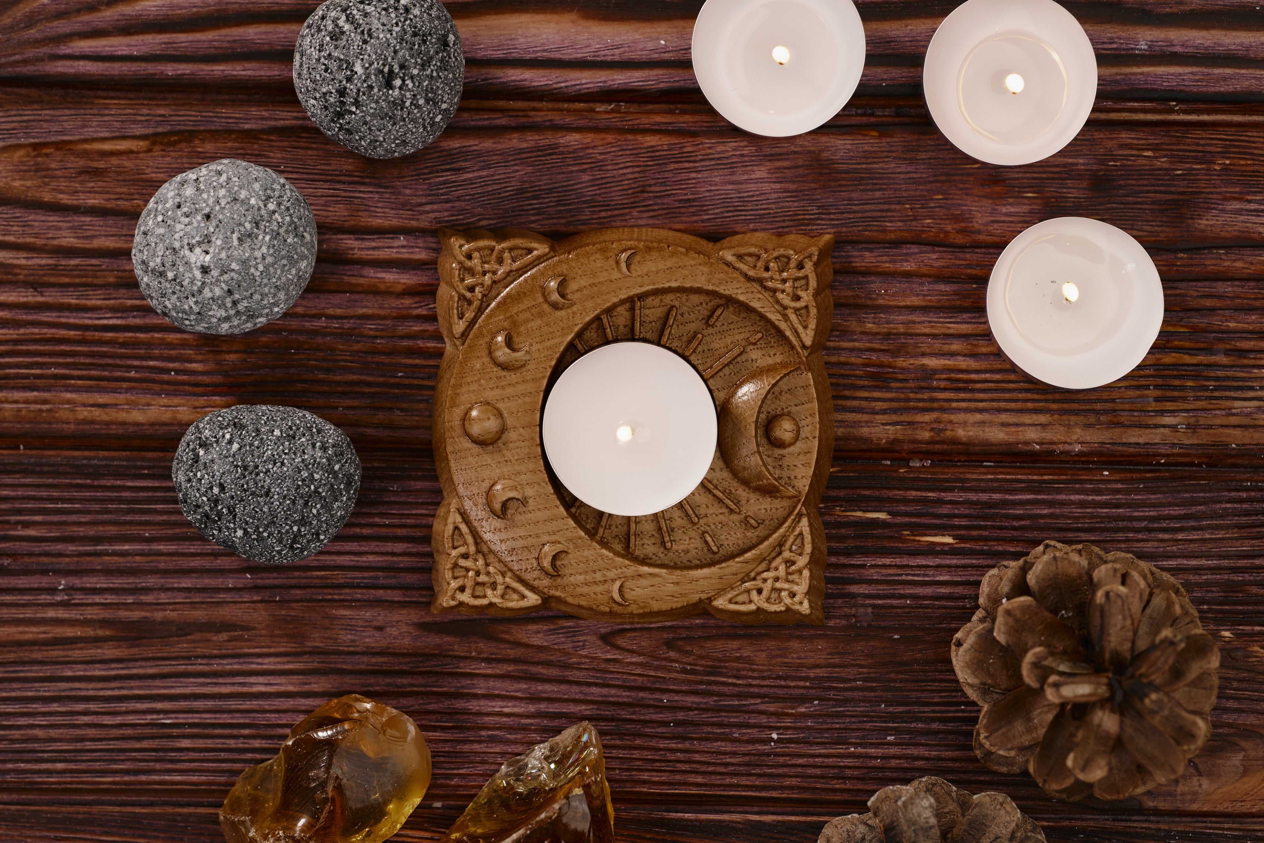 Luna Wood Candle holder