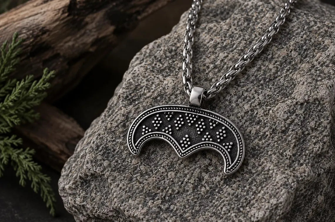 Moon pendant