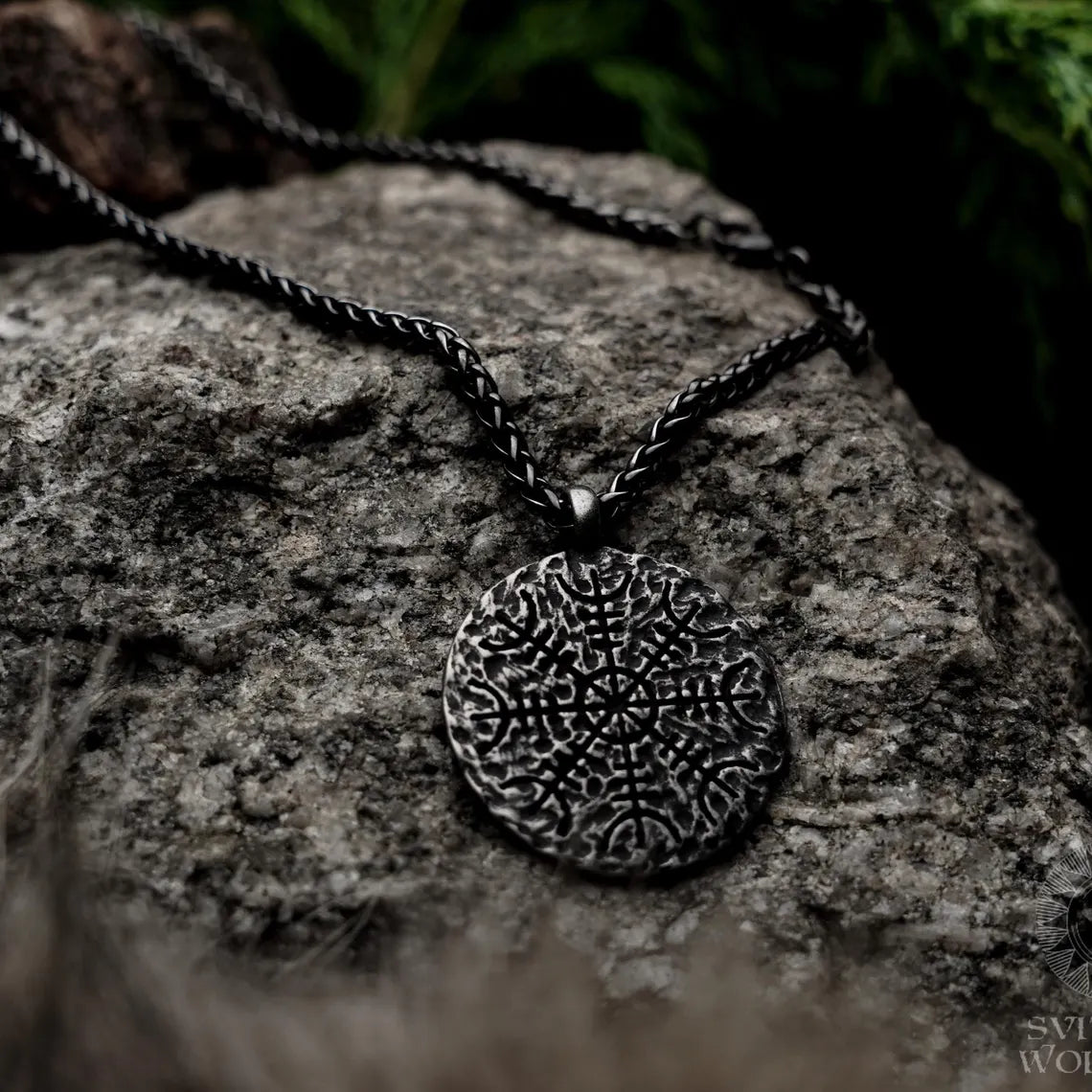 Helm of Awe necklace