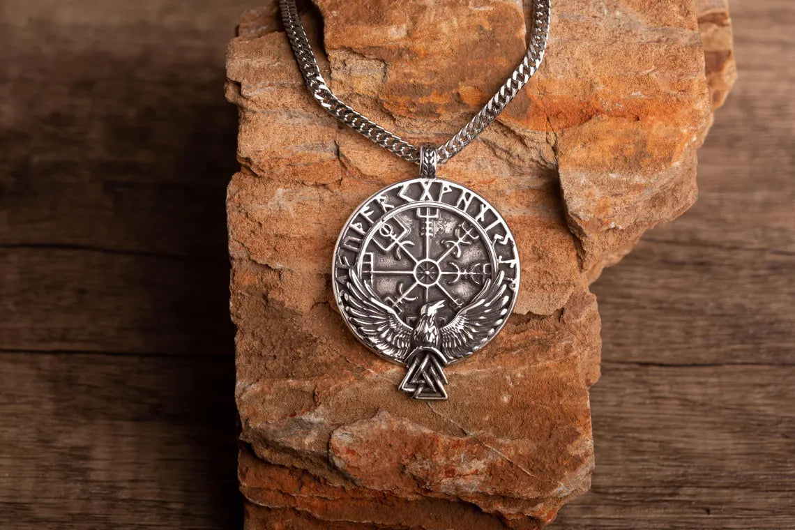 Viking Vegvisir pendant