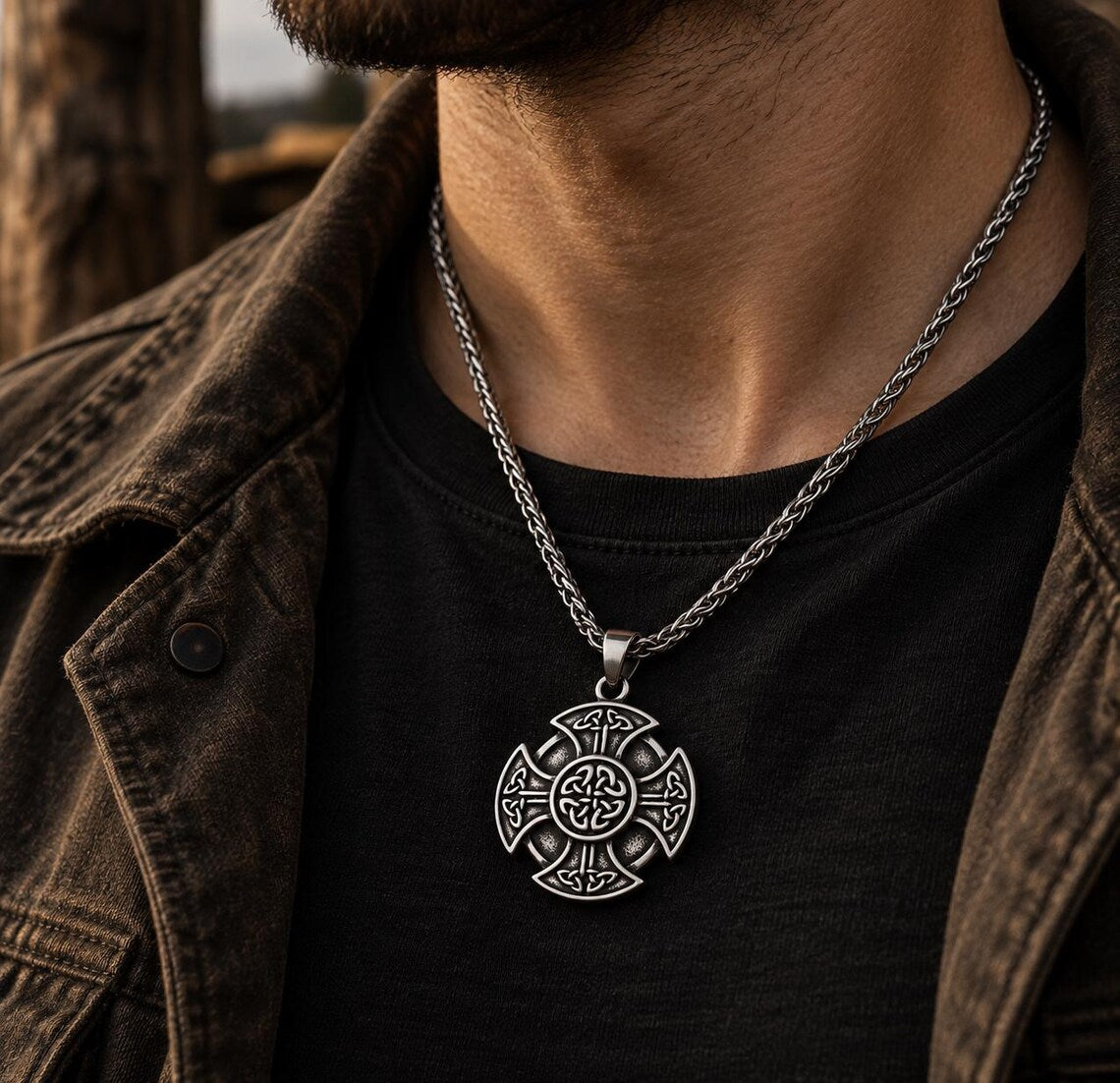 Celtic knot pendant