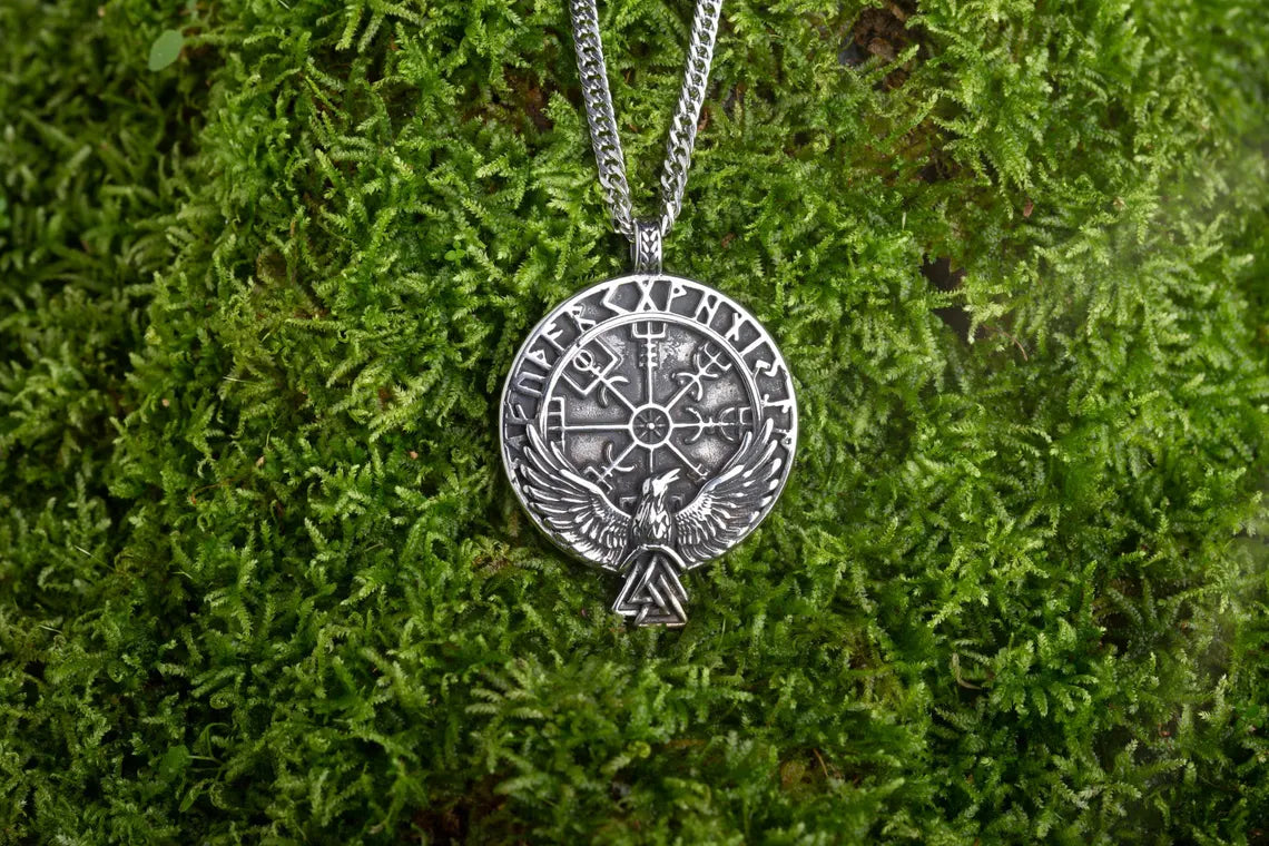 Viking Vegvisir pendant