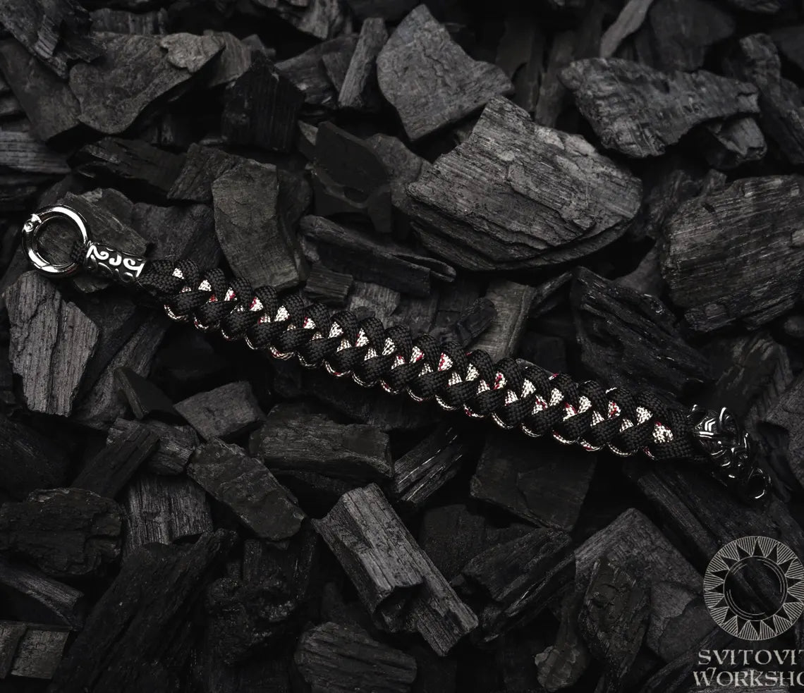 Fenrir paracord bracelet