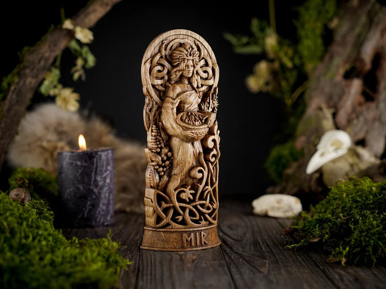 Eir goddess statue
