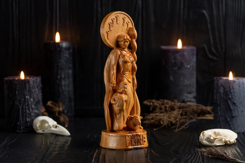 Frigg goddess statue