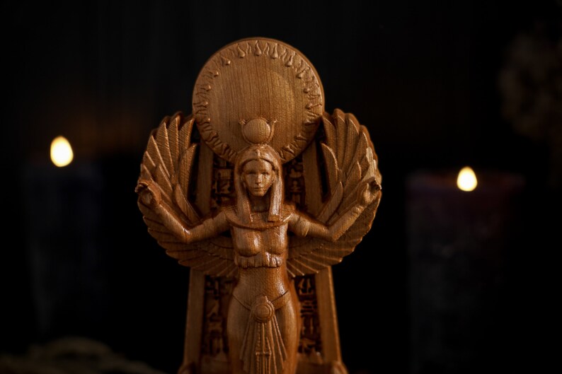 Isis Egyptian statue