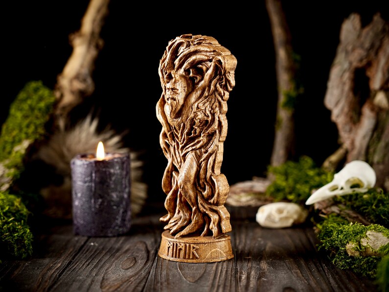 Mimir god statue
