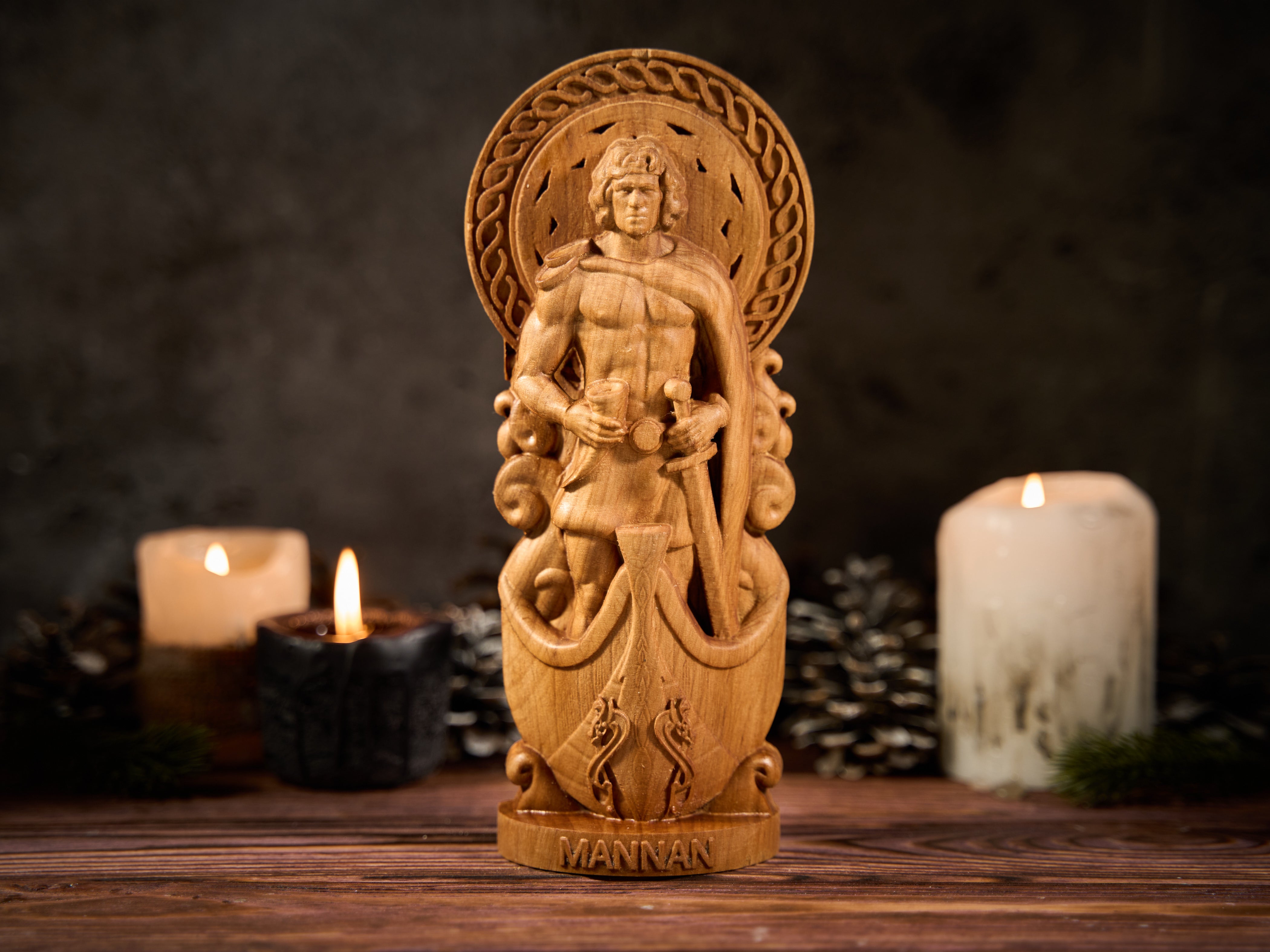 Oak Mannan Celtic statue