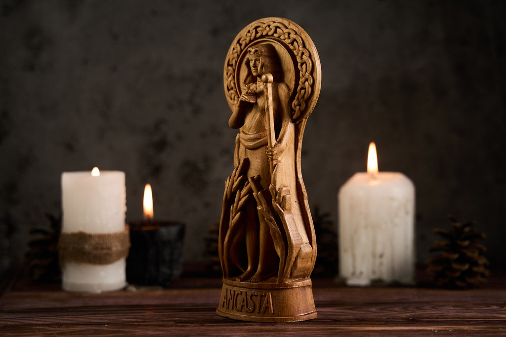 Oak Ancasta Celtic statue