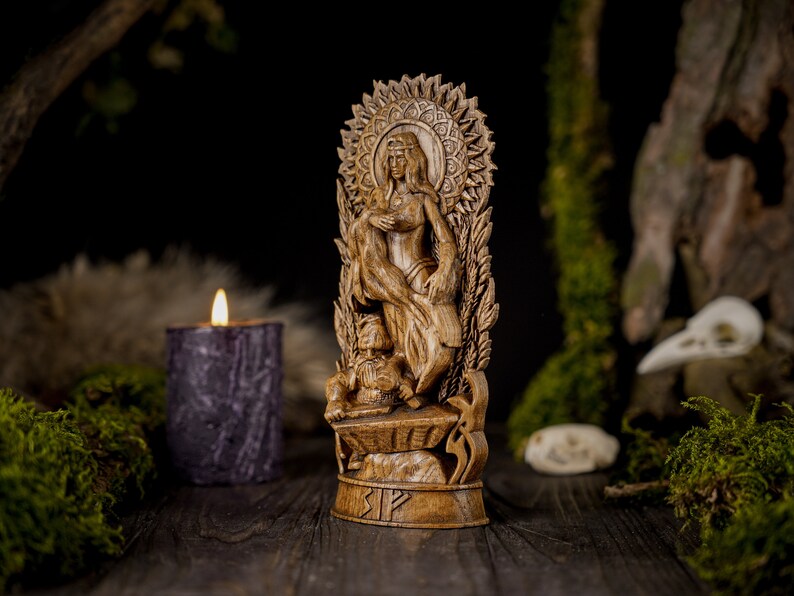 Sif goddess statue