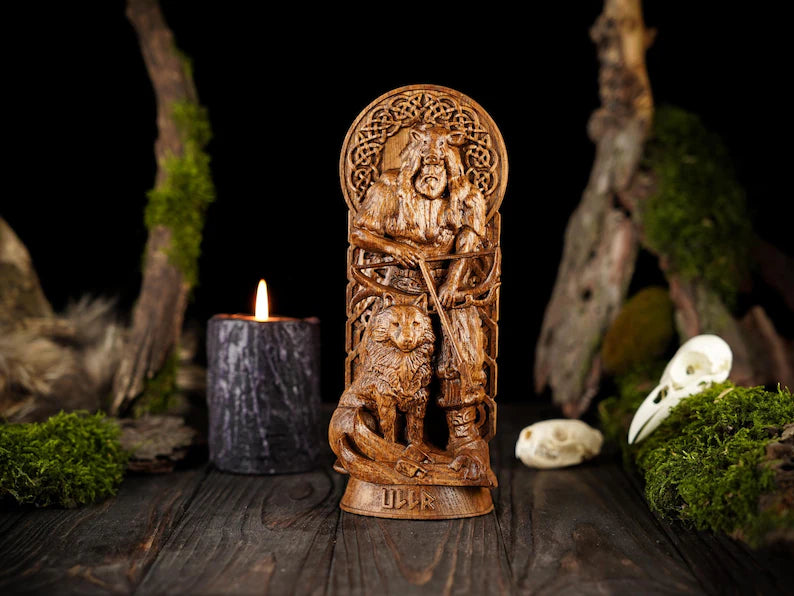Ullr god statue