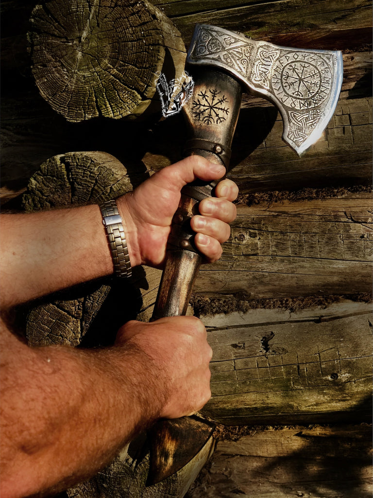 Vegvisir Forged Axe