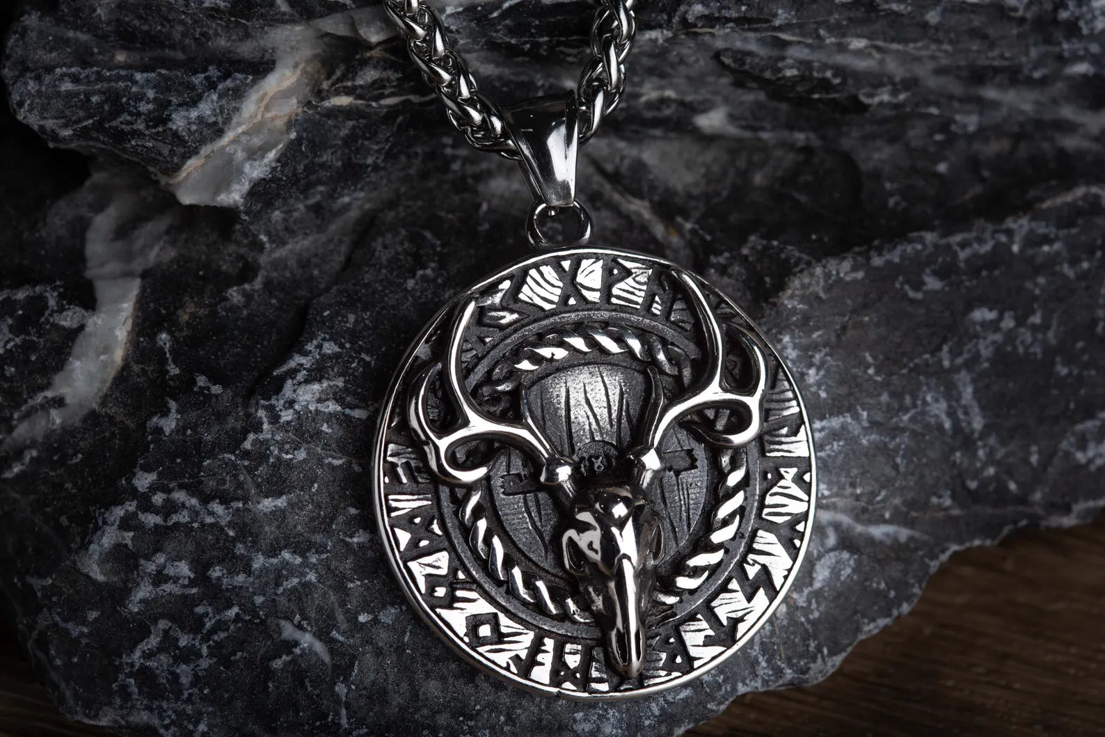Runic Deer Norse Necklace • 5-7 days delivery within USA