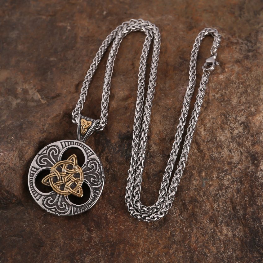 Triquetra necklace 